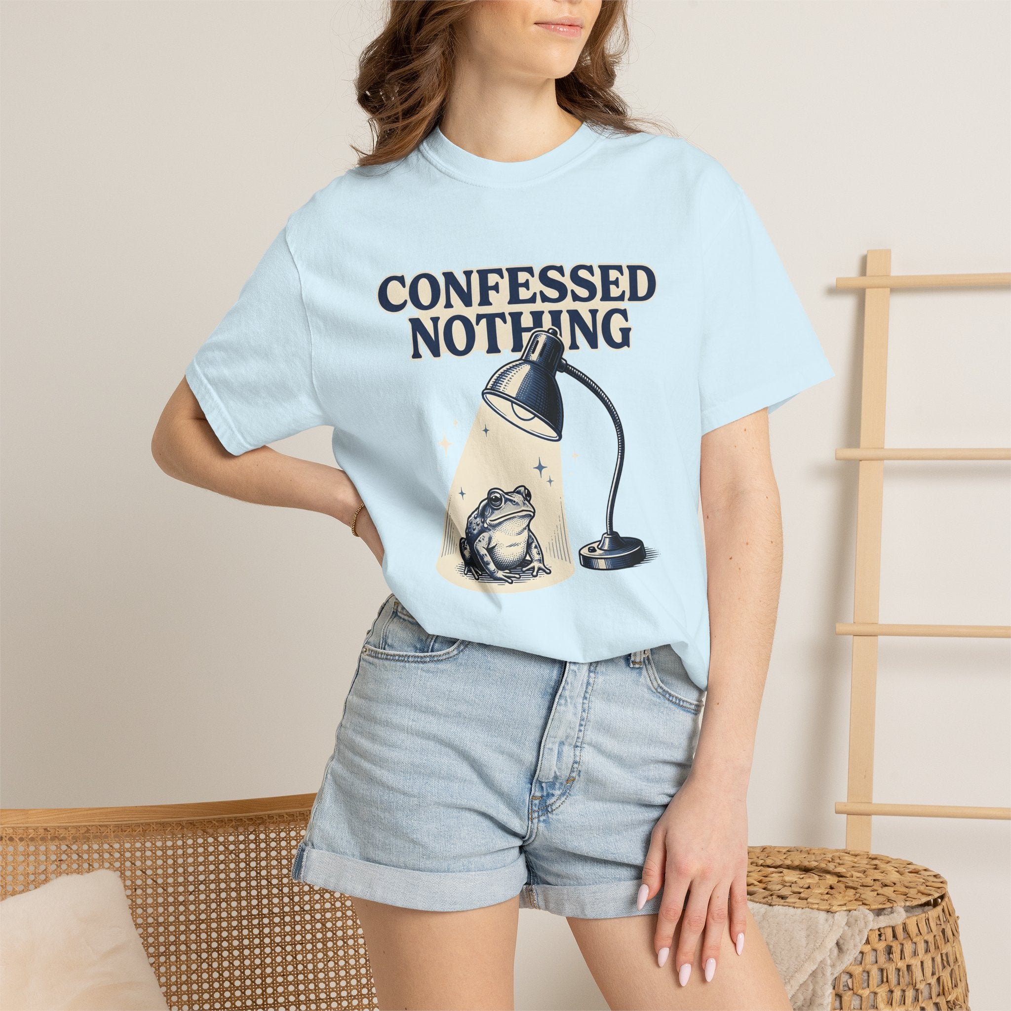 Frog Night Light Shirt Funny Critter Gift Women Retro Tee Nightlight T-Shirt Humor Fan Vintage Tshirt Creature Graphic Outline Glimmers