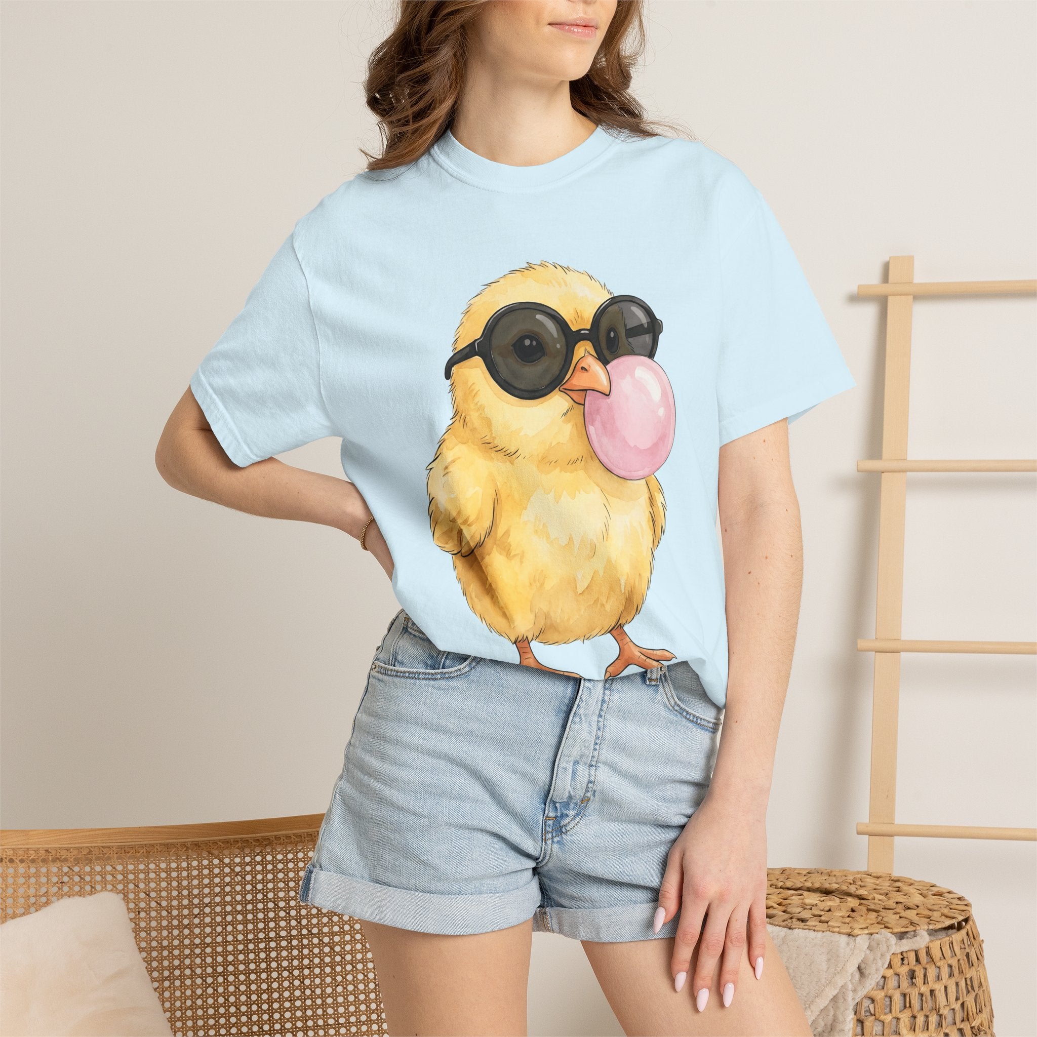 Baby Chick Glasses Shirt Easter Wildlife Gift Women Kawaii Tee Chick T-Shirt Easter Fan Chickadee Graphic Tshirt Brushstroke Chewing Gum