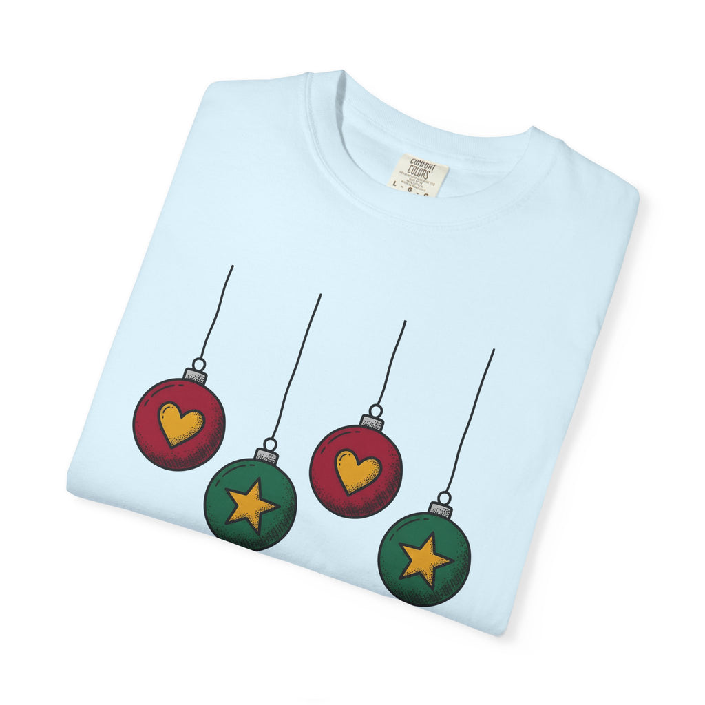 Christmas Ornaments Shirt Christmas Holiday Gift Women Doodle Tee Bauble T-Shirt Christmas Fan Xmas Graphic Holiday Design Christmas