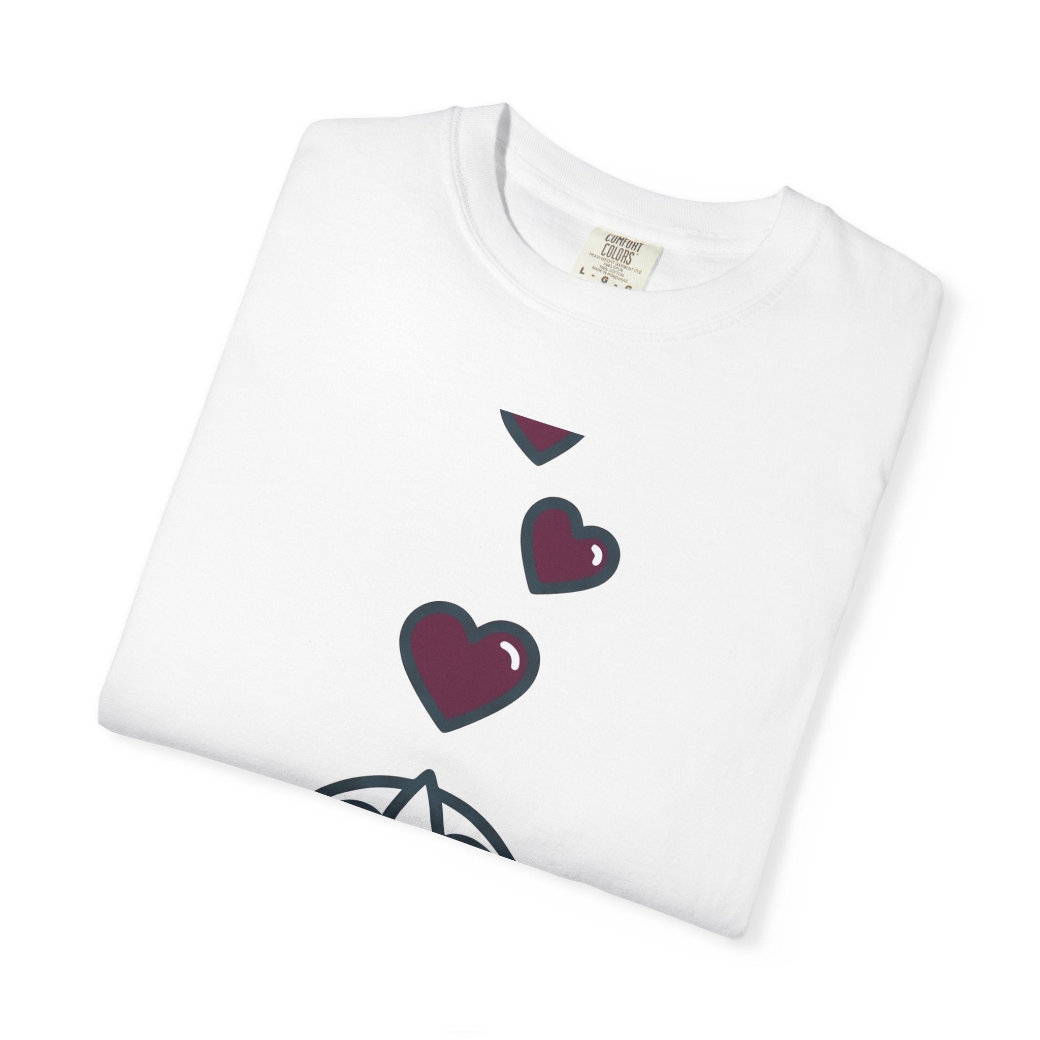 Penguin Art Shirt Animals Passion Gift Women Lovable Tee Penguin T-Shirt Wildlife Fan Cute Tshirt Love Graphic Sleek Heart Icons Tshirt