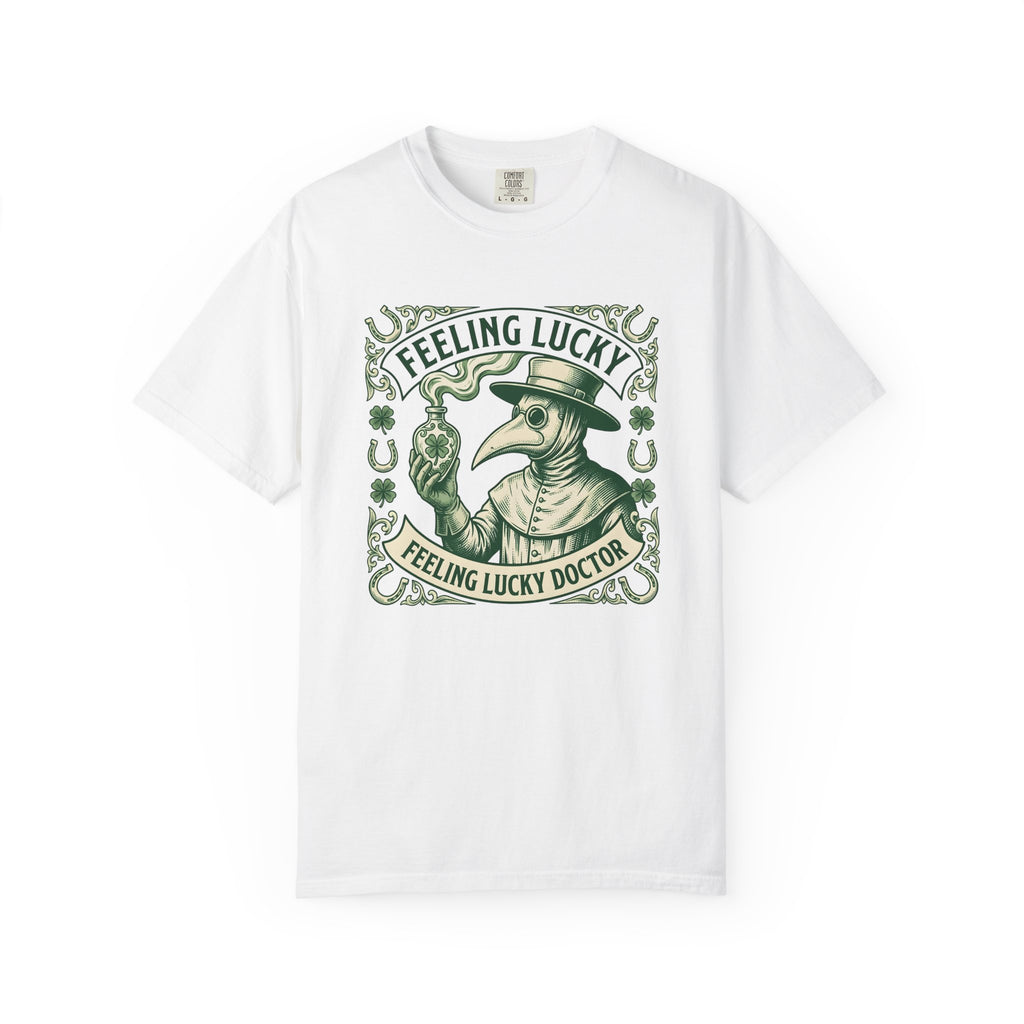 Plague Doctor Shirt St Patrick's Day Occult Gift Women Vintage Tee Doctor T-Shirt Patrick's Day Enthusiast Retro Tshirt Mystical Graphic