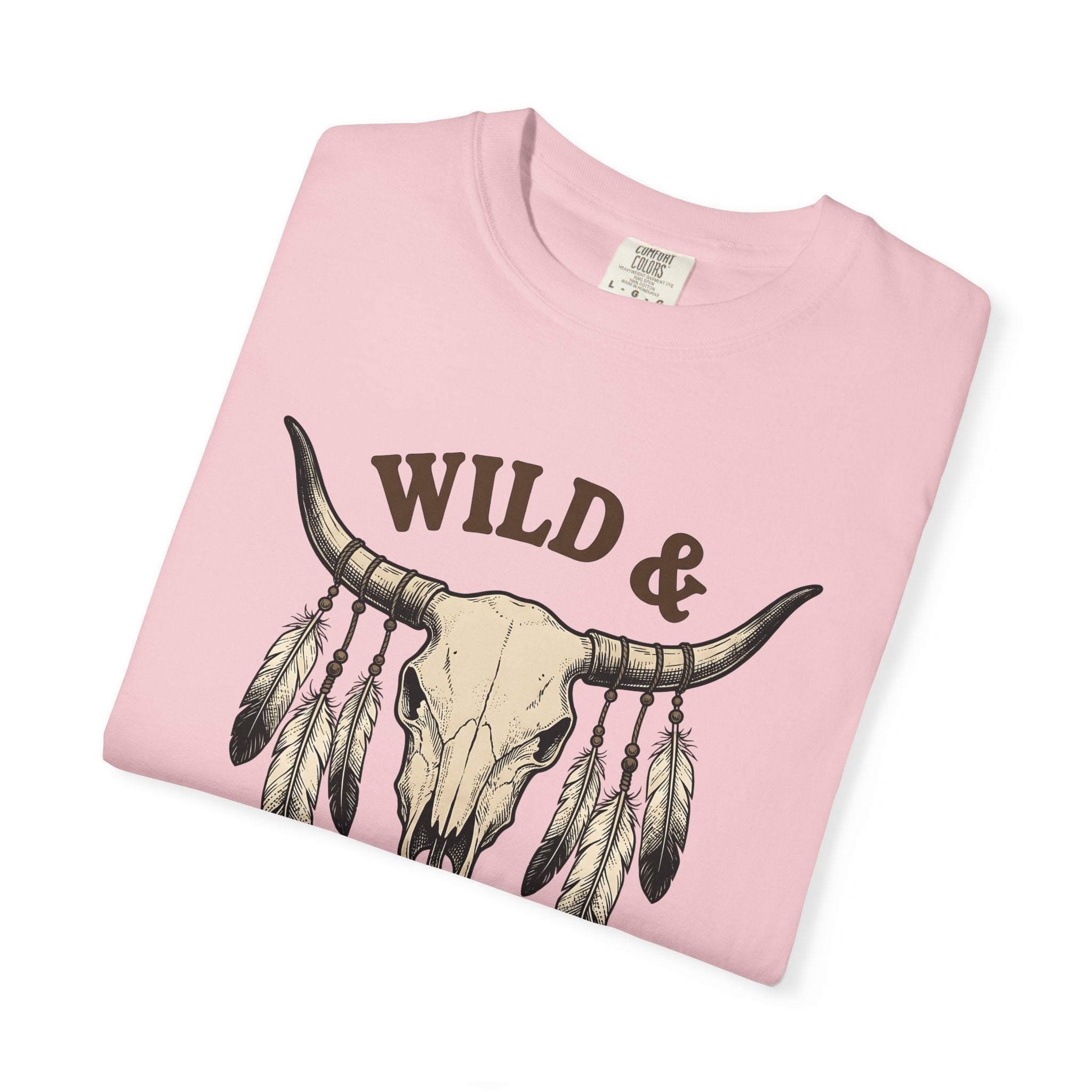 Cattle Skull Shirt Cowgirl Country Gift Women Southwestern Tee Bull Skull T-Shirt Rodeo Fan Western Tshirt Country Graphic Hand Drawn Wings