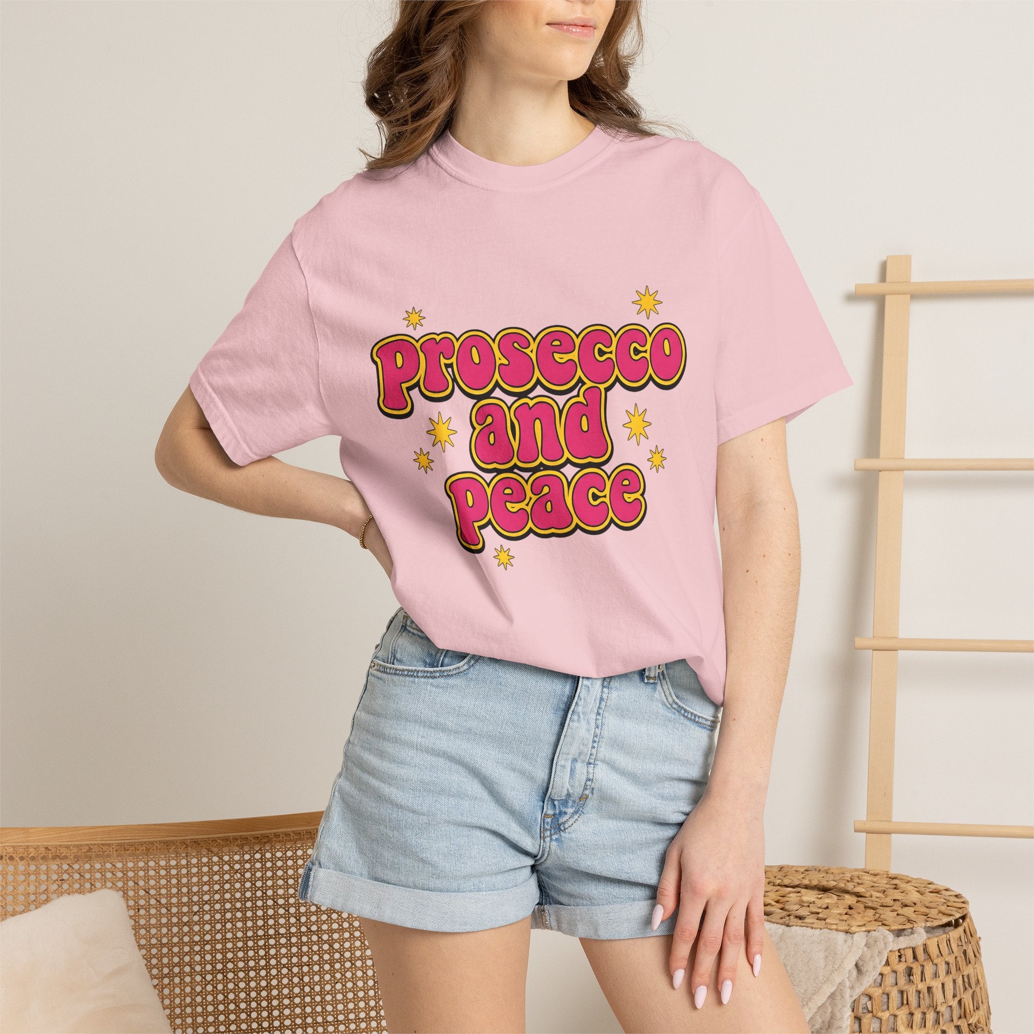 Old School Font Shirt Drinks Event Gift Women Funky Tee Typography T-Shirt Cocktail Fan Party Graphic Illustration Groovy Design Strong