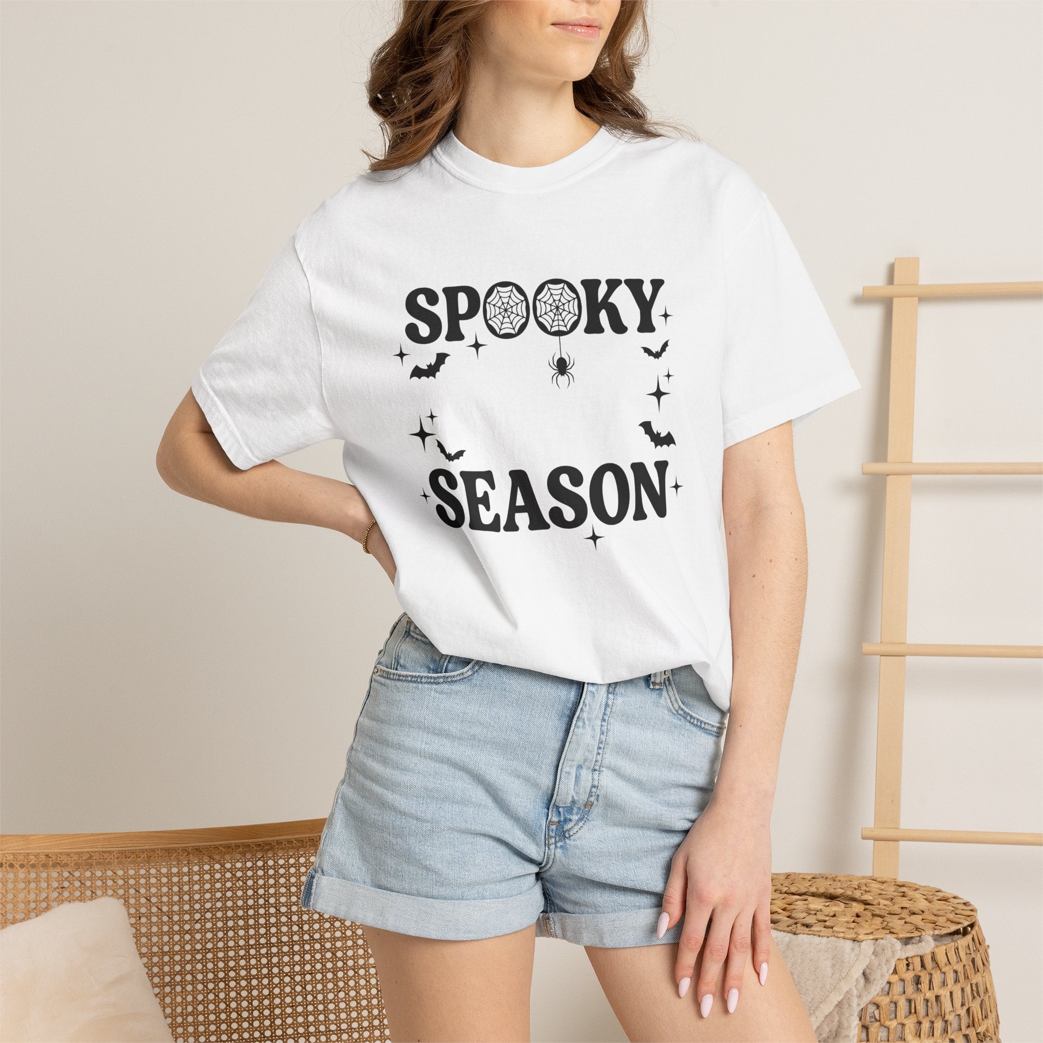 Spiderweb Bat Shirt Halloween Gothic Gift Women Bold Tee Batwing T-Shirt Horror Fan Dark Tshirt Gothic Graphic Retro Stars Tshirt