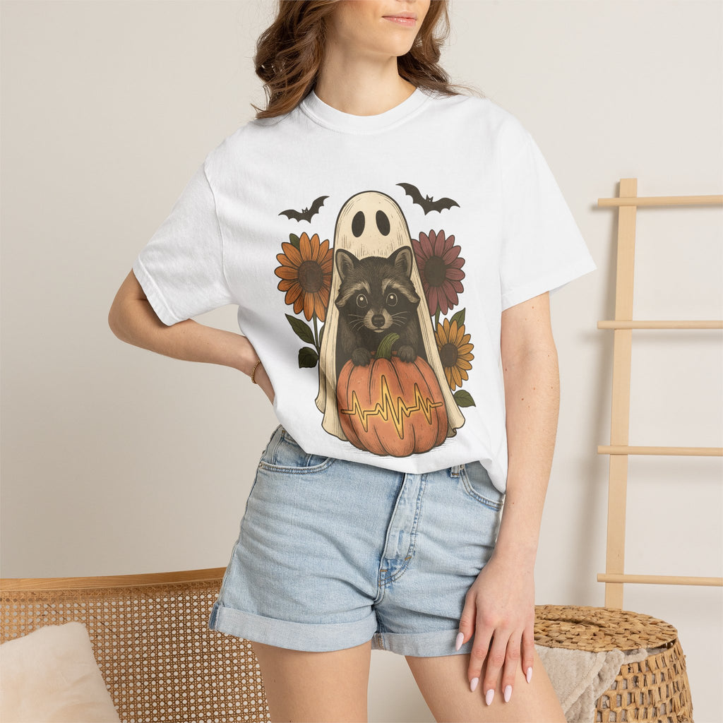 Raccoon Ghost Pumpkin Shirt Halloween Animal Gift Women Vintage Tee Trash Panda T-Shirt Spooky Fan Retro Tshirt Wildlife Graphic Hand Drawn