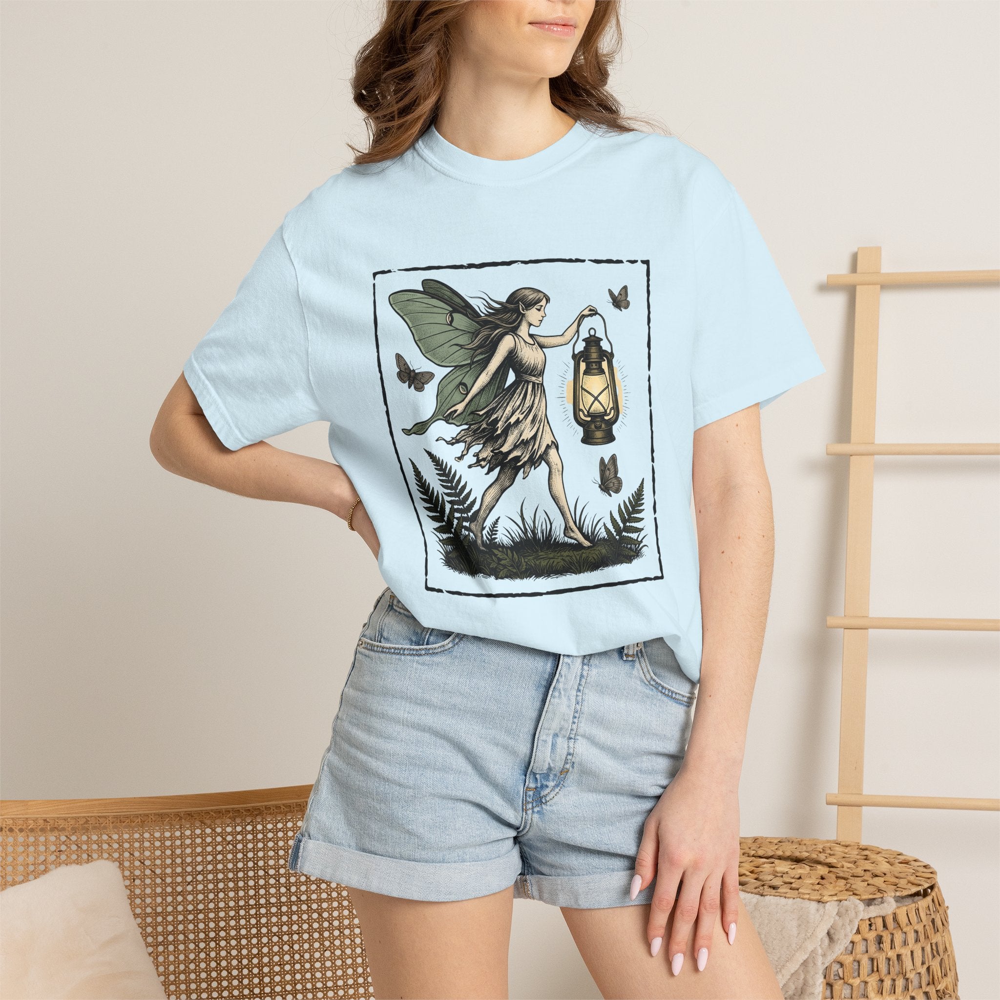 Fairy Lantern Shirt Fairy Fantasy Gift Women Vintage Tee Lantern T-Shirt Fae Fan Retro Tshirt Mythical Graphic Hand Drawn Butterfly Tshirt