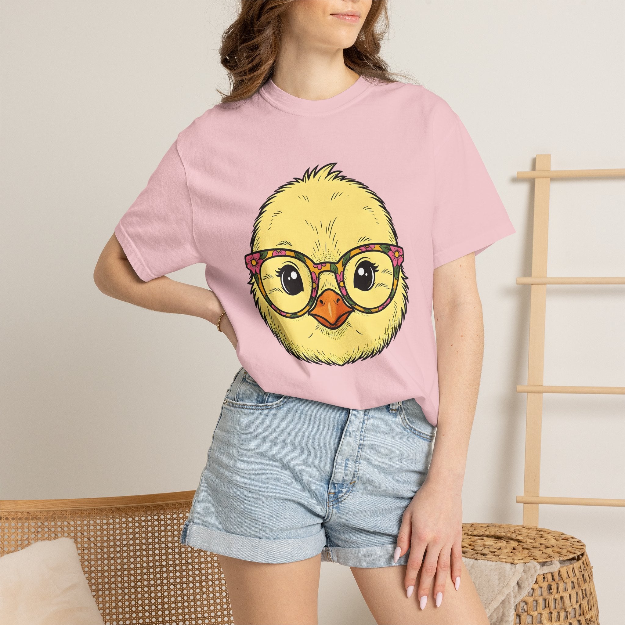 Chick Face Shirt Easter Animal Gift Women Cartoon Tee Girl T-Shirt Easter Fan Chick Graphic Hand Drawn Floral Glasses Tshirt