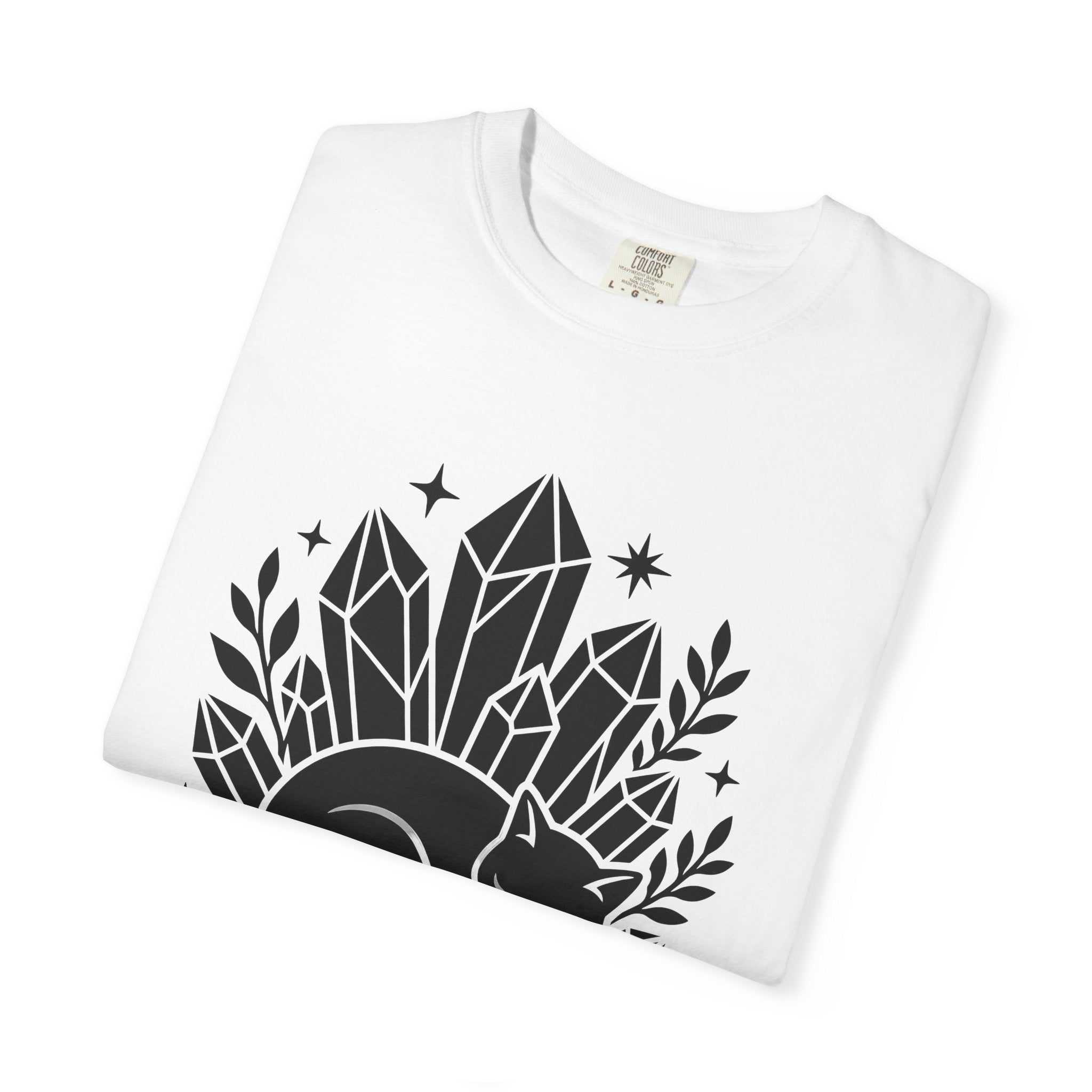 Sleeping Cat Shirt Cat Spiritual Gift Women Minimalist Tee Kitten T-Shirt Cat Fan Simple Tshirt Mystical Graphic Boho Crystals Tshirt