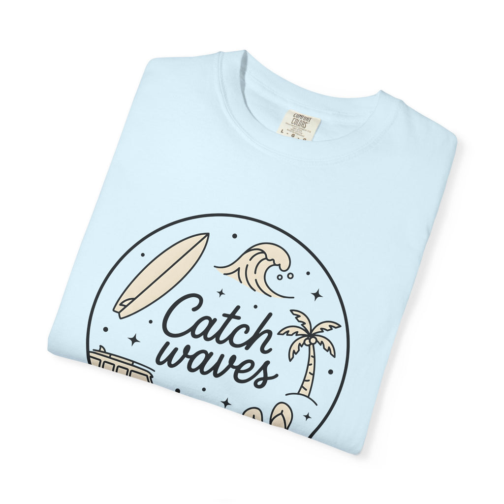 Surfboard Wave Shirt Surfing Beach Gift Women Line Art Tee Wave T-Shirt Surfer Fan Coastal Graphic Illustration Simple Drawing Minimalist