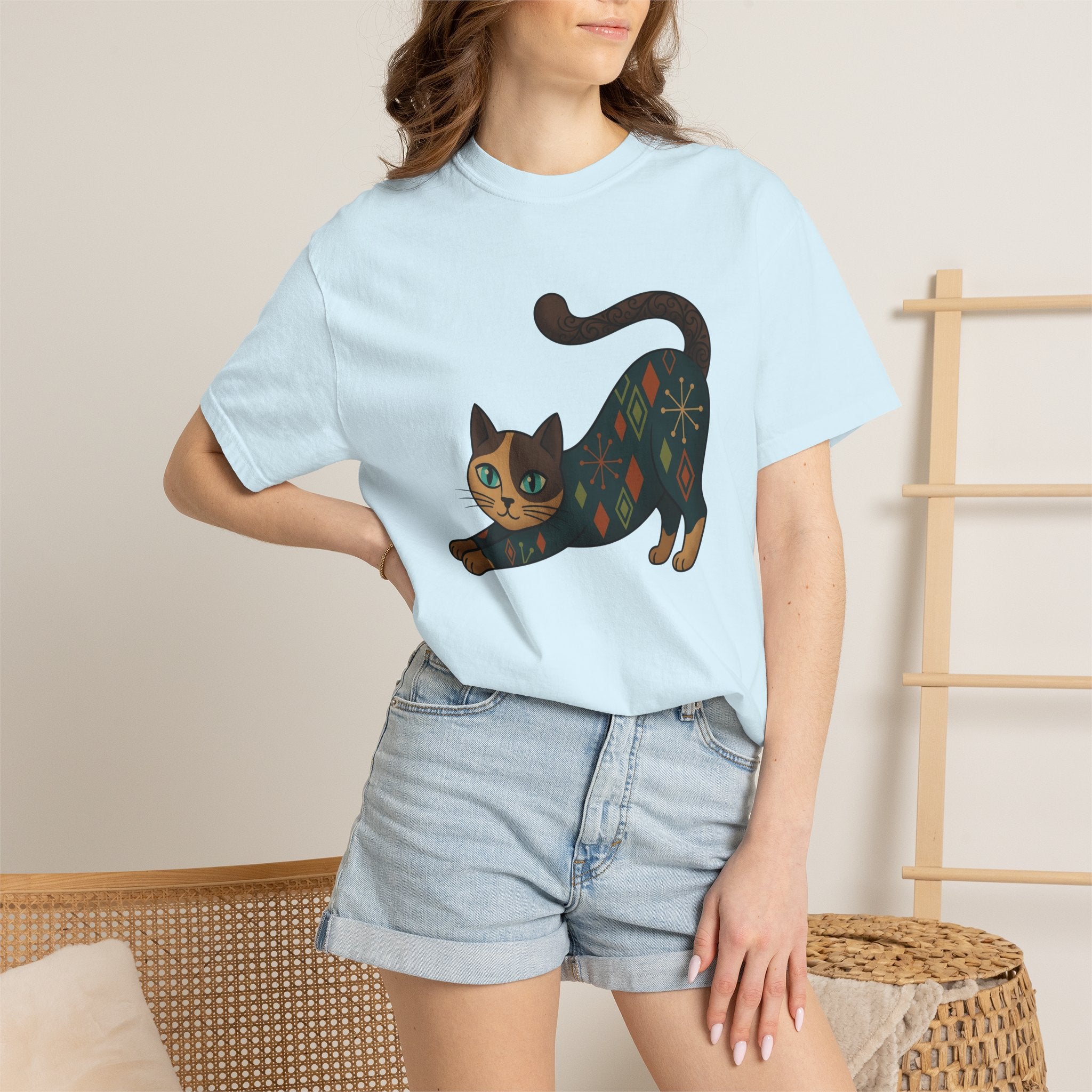Stretching Cat Shirt Cat Animal Gift Women Mid Century Tee Kitten T-Shirt Cat Fan Fifties Tshirt Wildlife Graphic Retro Geometric Pattern