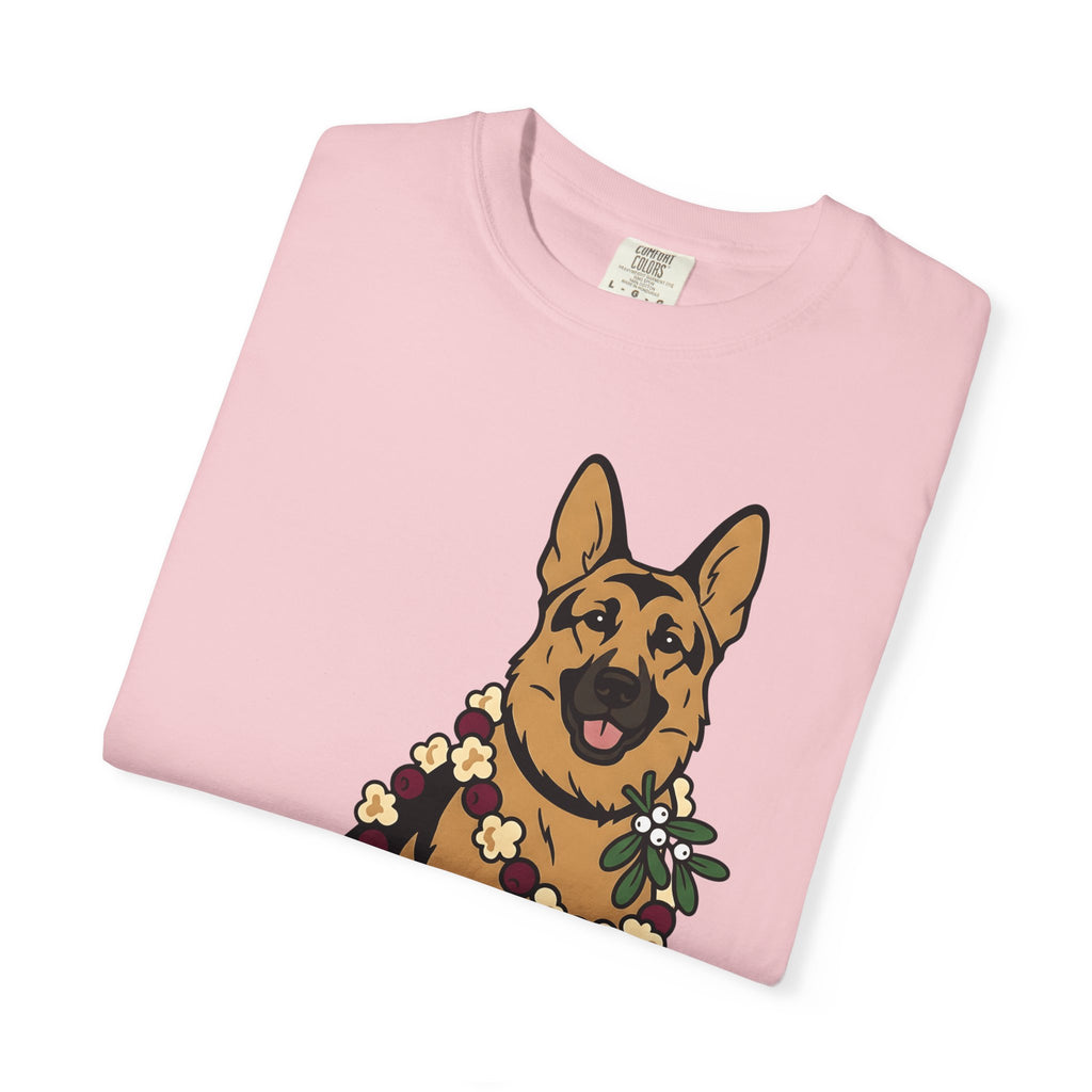 German Shepherd Shirt Dog Christmas Gift Women Cartoon Tee Alsatian T-Shirt Dog Fan Toon Tshirt Winter Graphic Minimalist Flower Garland