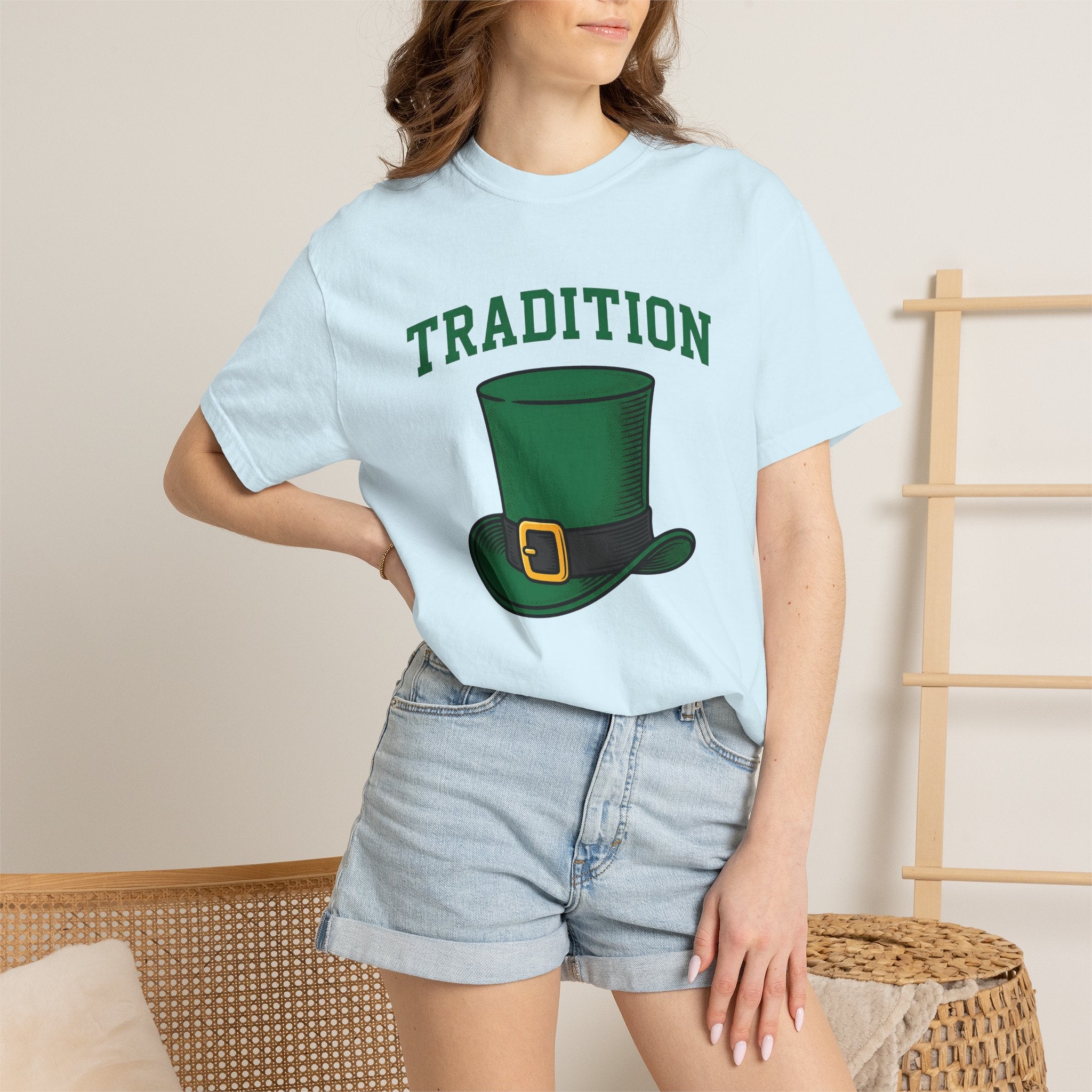 Leprechaun Hat Shirt St Patrick's Day Holiday Gift Women Vintage Tee Top Hat T-Shirt Shamrock Fan Top Hat Tshirt Holiday Graphic Retro Belt