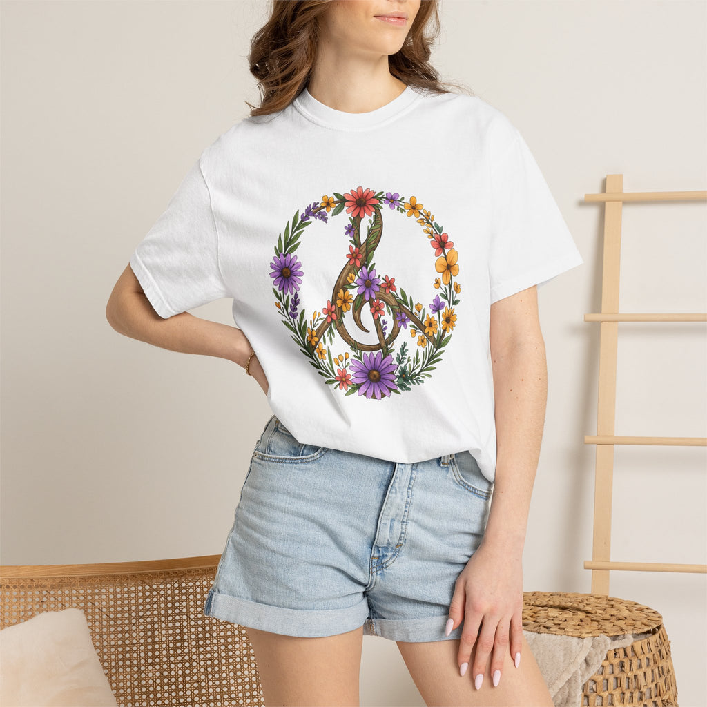 Peace Hand Flowers Shirt Boho Chic Vintage Gift Women Folk Tee Hand Flowers T-Shirt Bohemian Fan Folk Art Tshirt Retro Graphic Brush Stroke
