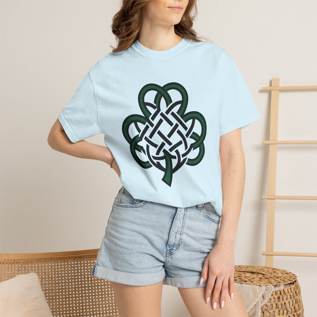Irish Clover Shirt St Patrick's Day Symbol Gift Women Vintage Tee Shamrock T-Shirt St Patricks Fan Retro Tshirt Iconic Graphic Silhouette
