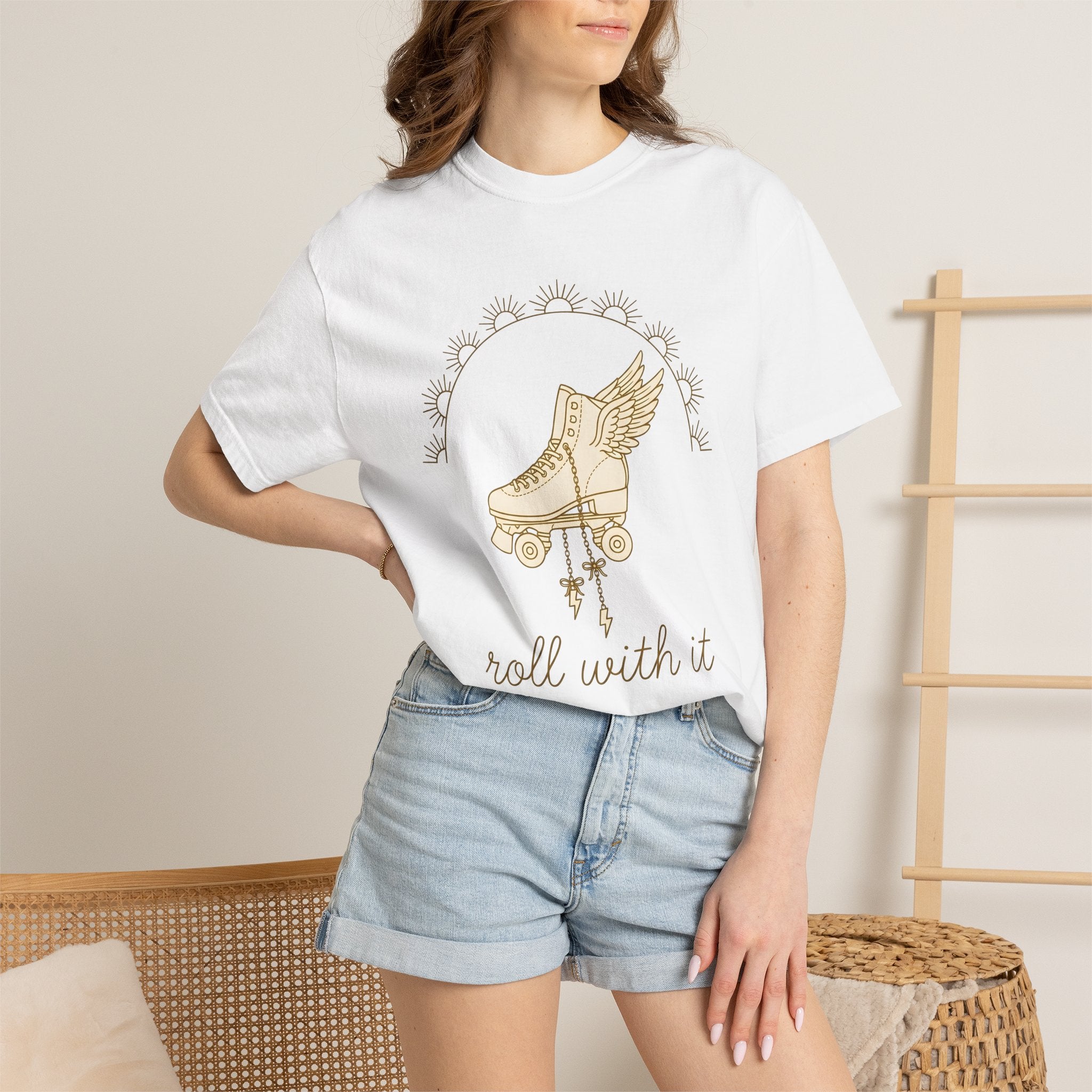 Roller Skate Shirt Roller Skating Classic Gift Women Hippie Tee Skateboard T-Shirt Roller Derby Enthusiast Psychedelic Tshirt Retro Graphic