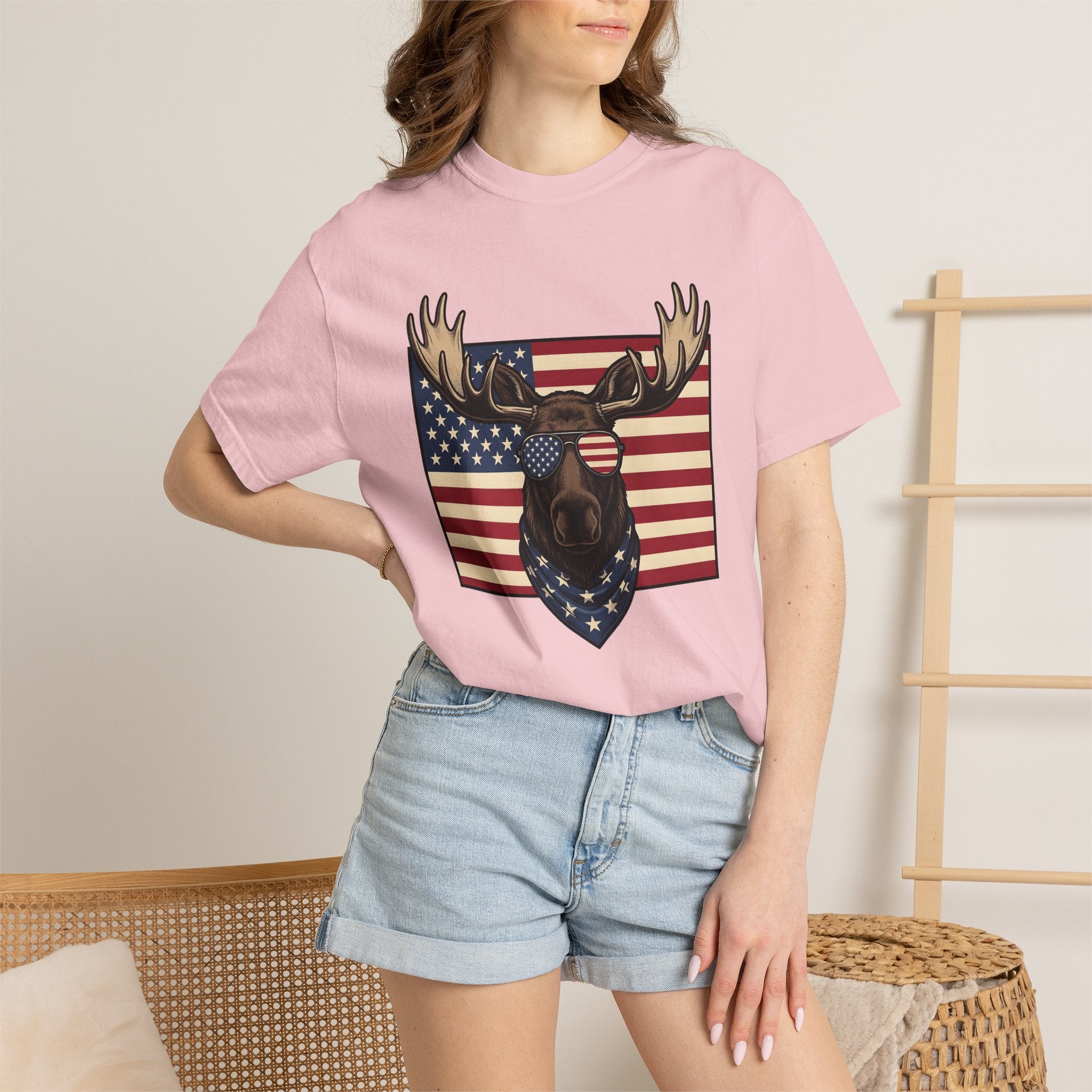 Elk Patriotic Shirt America Wildlife Gift Women Retro Tee Wapiti T-Shirt Patriot Fan Vintage Tshirt Fauna Graphic Sketch Shades Tshirt