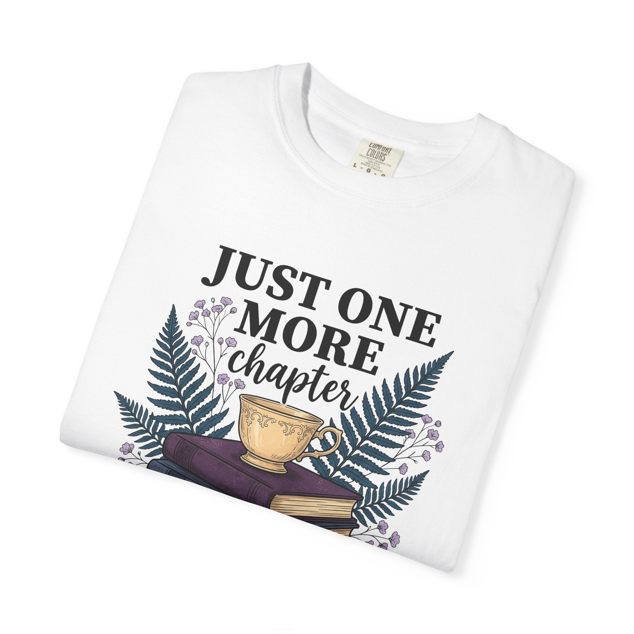 Stacked Books Teacup Shirt Boho Chic Reading Gift Women Botanical Tee Book Stack T-Shirt Bohemian Fan Floral Tshirt Bookworm Graphic Vintage