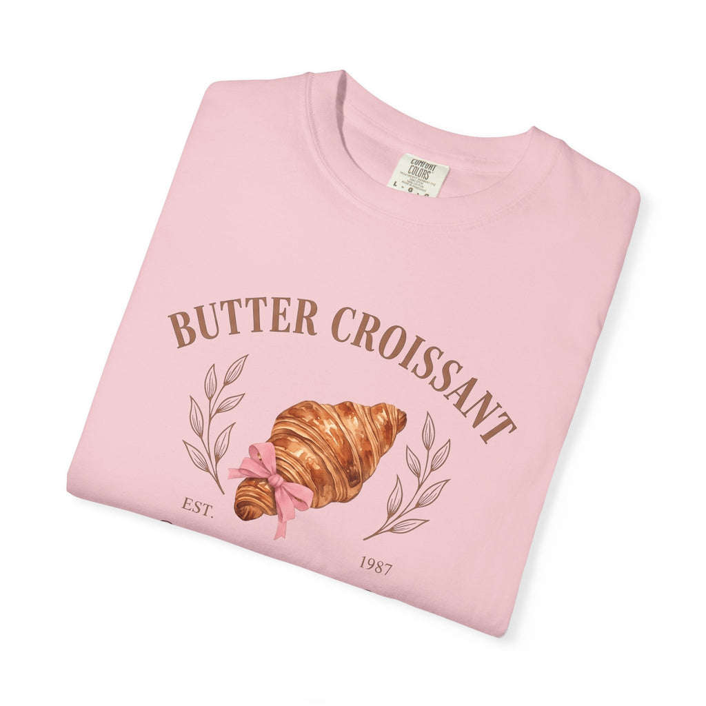 Flaky Croissant Shirt Desserts Pastry Gift Women Hand Painted Tee Croissant T-Shirt Dessert Fan Watercolor Tshirt Bakery Graphic Rustic Pink