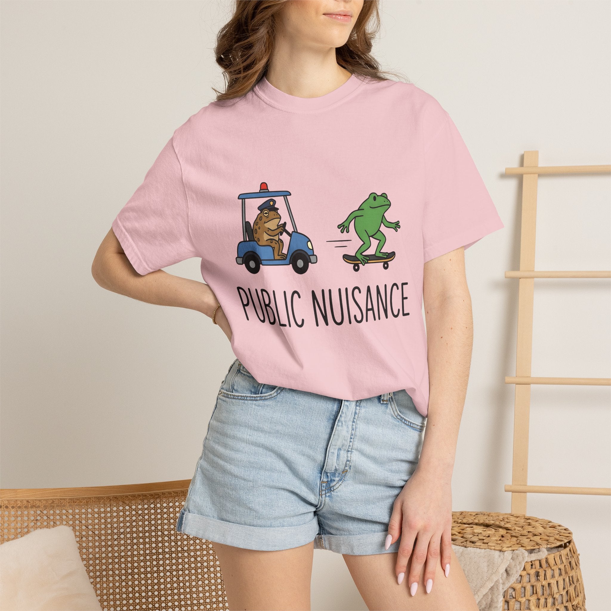 Frog Skate Shirt Funny Wildlife Gift Women Comic Tee Toad T-Shirt Humor Fan Cartoon Tshirt Animal Graphic Sketch Cop Car Tshirt