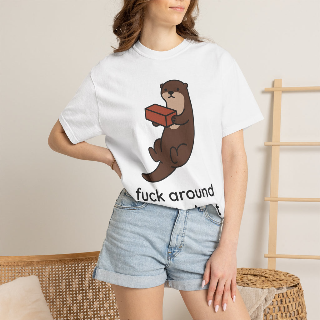 Otter Art Shirt Funny Critter Gift Women Graphic Tee Otter T-Shirt Humor Fan Cartoon Tshirt Animal Graphic Basic Red Brick Tshirt