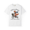 Fox Cycling Shirt Teacher Wildlife Gift Women Cute Tee Fox T-Shirt Educator Enthusiast Cartoon Tshirt Wildlife Graphic Doodle Book Stack