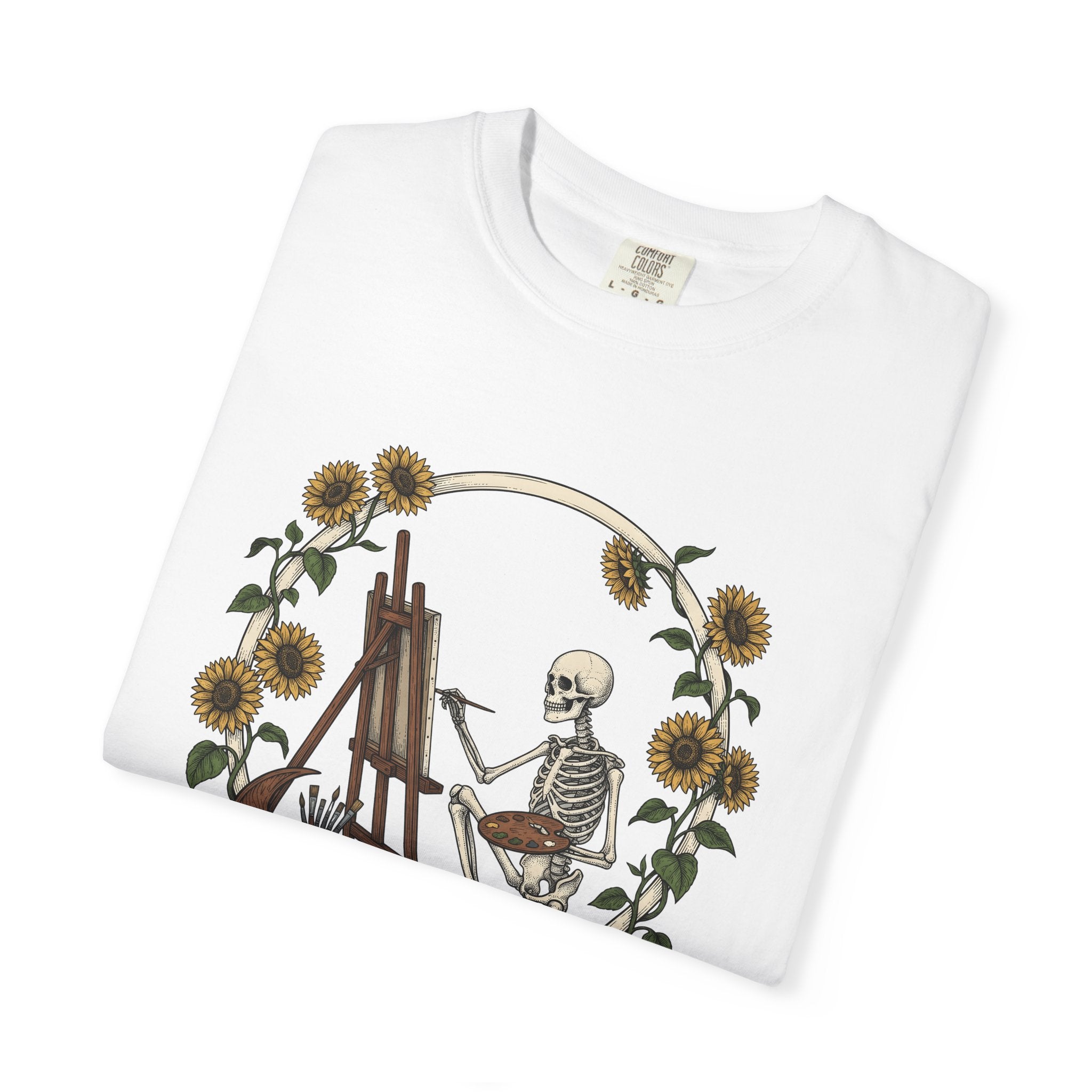 Skeleton Artist Shirt Boho Chic Gothic Gift Women Vintage Tee Skull T-Shirt Bohemian Enthusiast Retro Tshirt Dark Graphic Hand Drawn