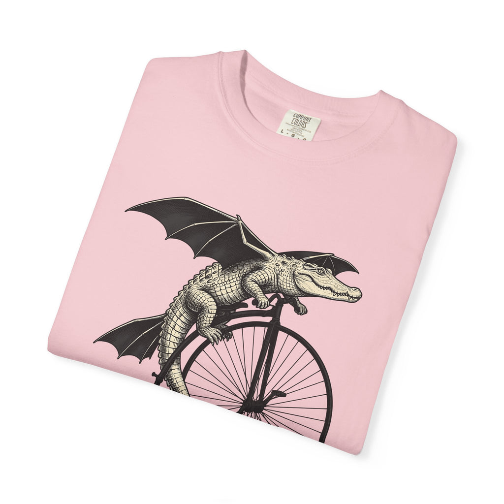 Crocodile Wings Bike Shirt Fantasy Wildlife Gift Women Retro Tee Alligator Bike T-Shirt Fantasy Fan Vintage Tshirt Wildlife Graphic Sketch