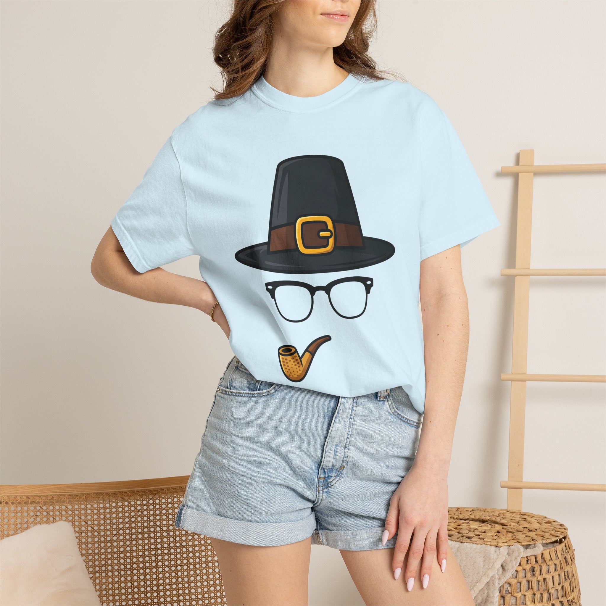 Pilgrim Hat Shirt Thanksgiving Prank Gift Women Animated Tee Pilgrim T-Shirt Turkey Fan Cartoon Tshirt Gag Graphic Basic Smoking Pipe Tshirt