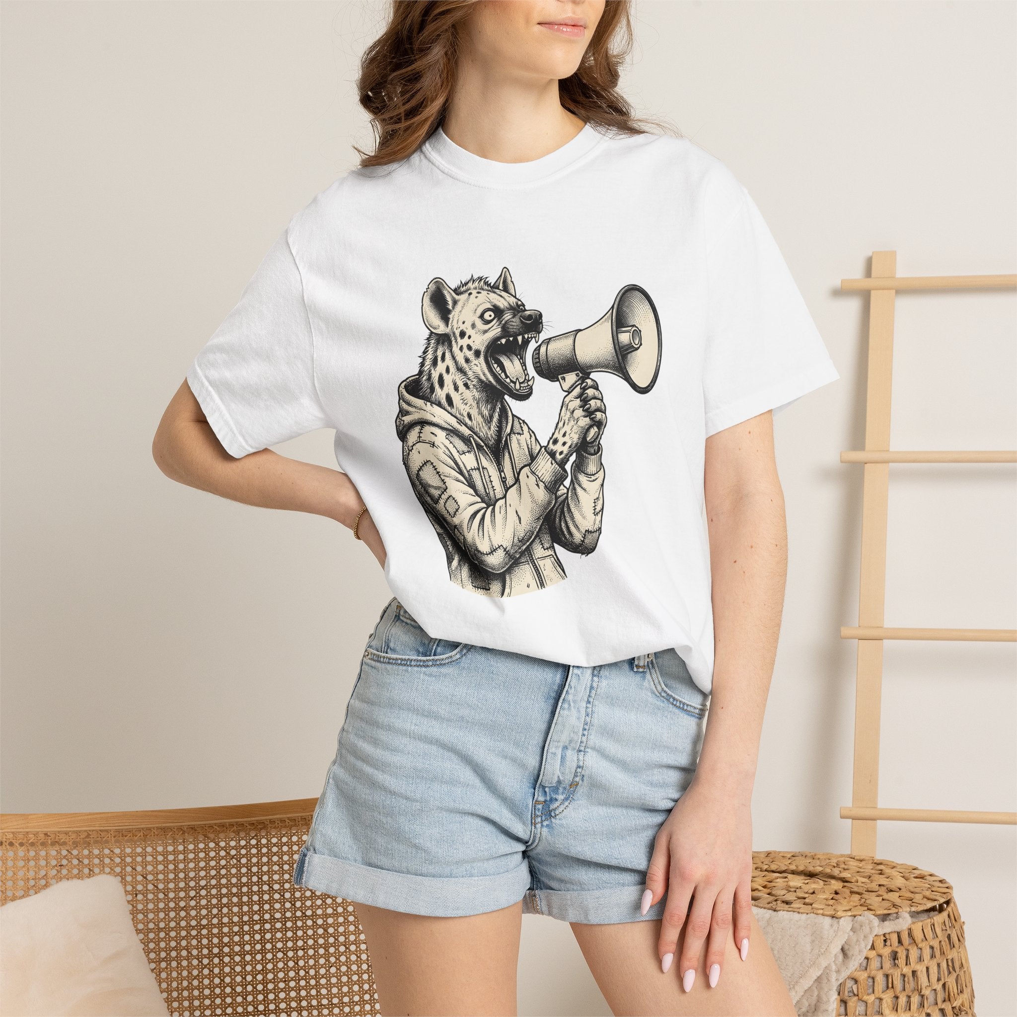 Hyena Loudspeaker Shirt Animals Casual Wear Gift Women Traditional Tee Megaphone T-Shirt Wildlife Fan Vintage Tshirt Streetwear Graphic Hand
