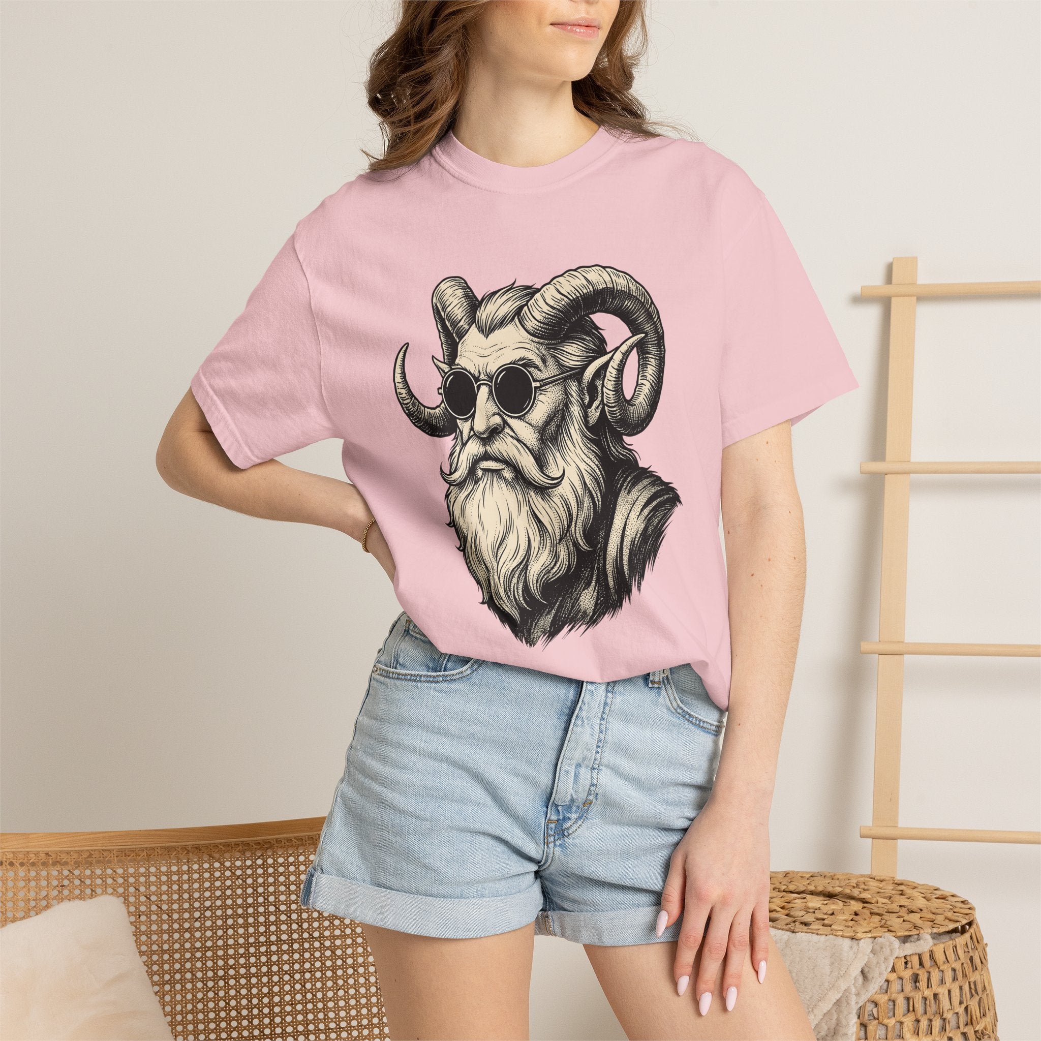 Krampus Head Shirt Christmas Gothic Gift Women Tattoo Tee Krampus T-Shirt Xmas Fan Traditional Tshirt Dark Graphic Vintage Sunglasses Tshirt