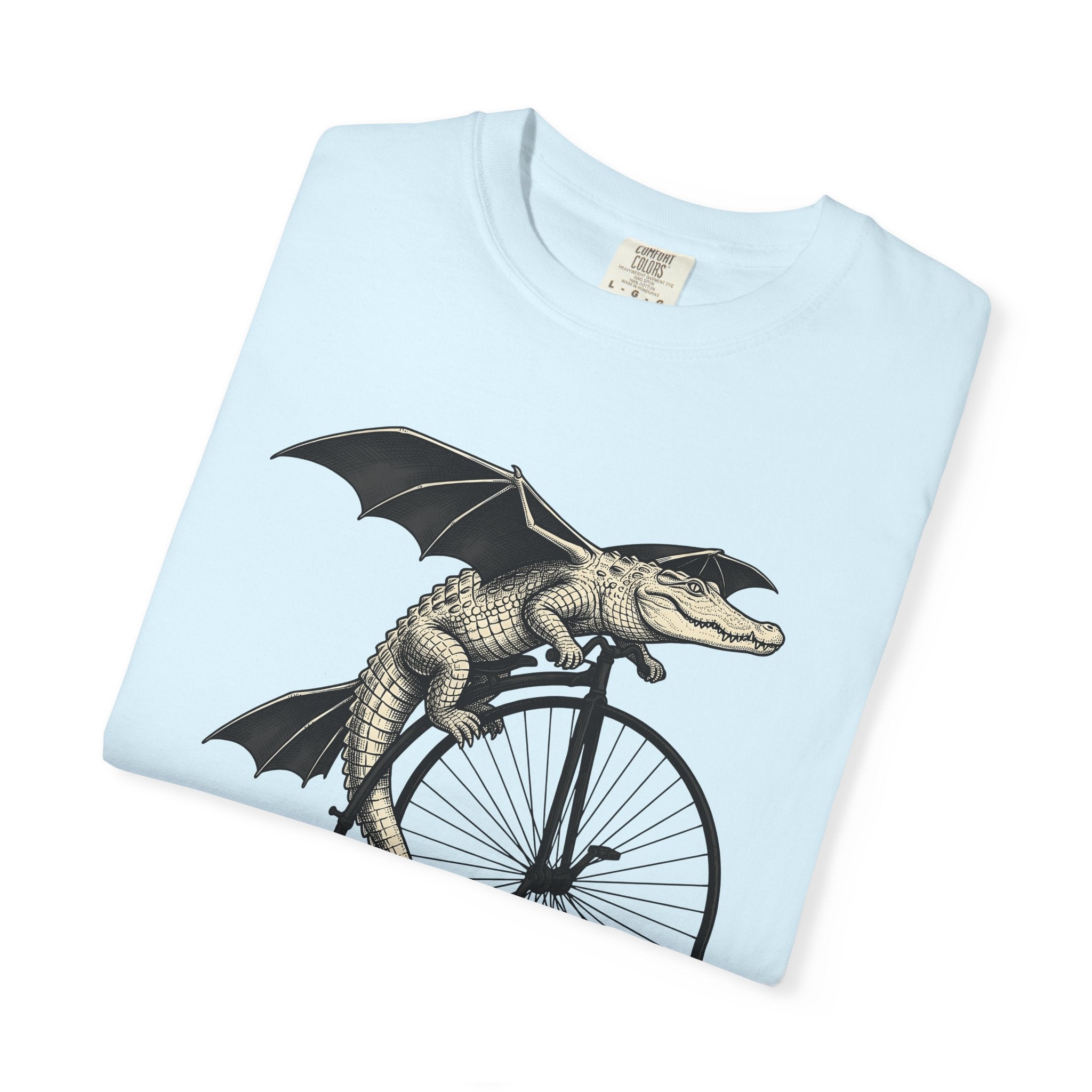 Crocodile Wings Bike Shirt Fantasy Wildlife Gift Women Retro Tee Alligator Bike T-Shirt Fantasy Fan Vintage Tshirt Wildlife Graphic Sketch