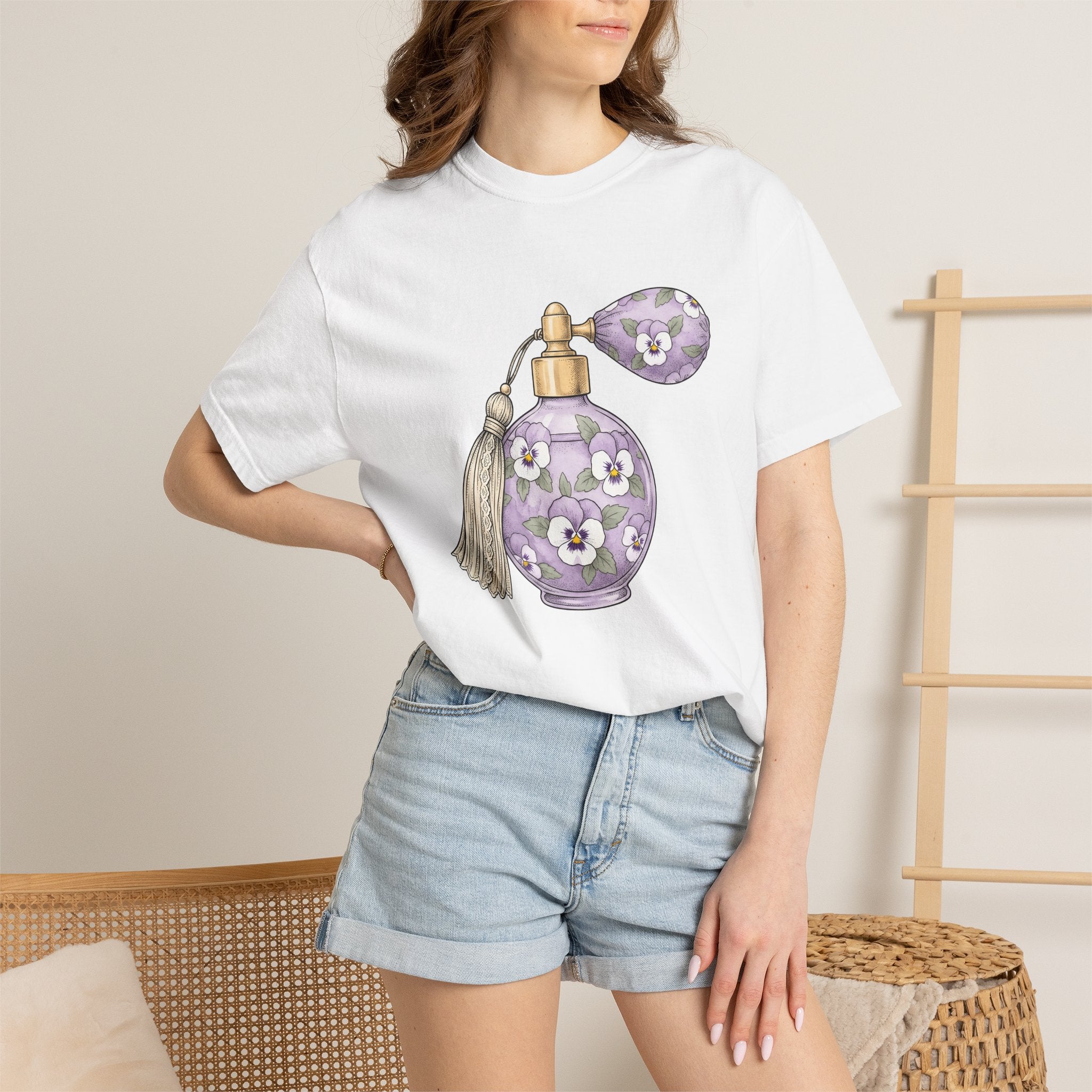 Bloom Scent Bottle Shirt Cottagecore Petal Gift Women Classic Tee Perfume Bottle T-Shirt Cottage Enthusiast Vintage Tshirt Floral Graphic