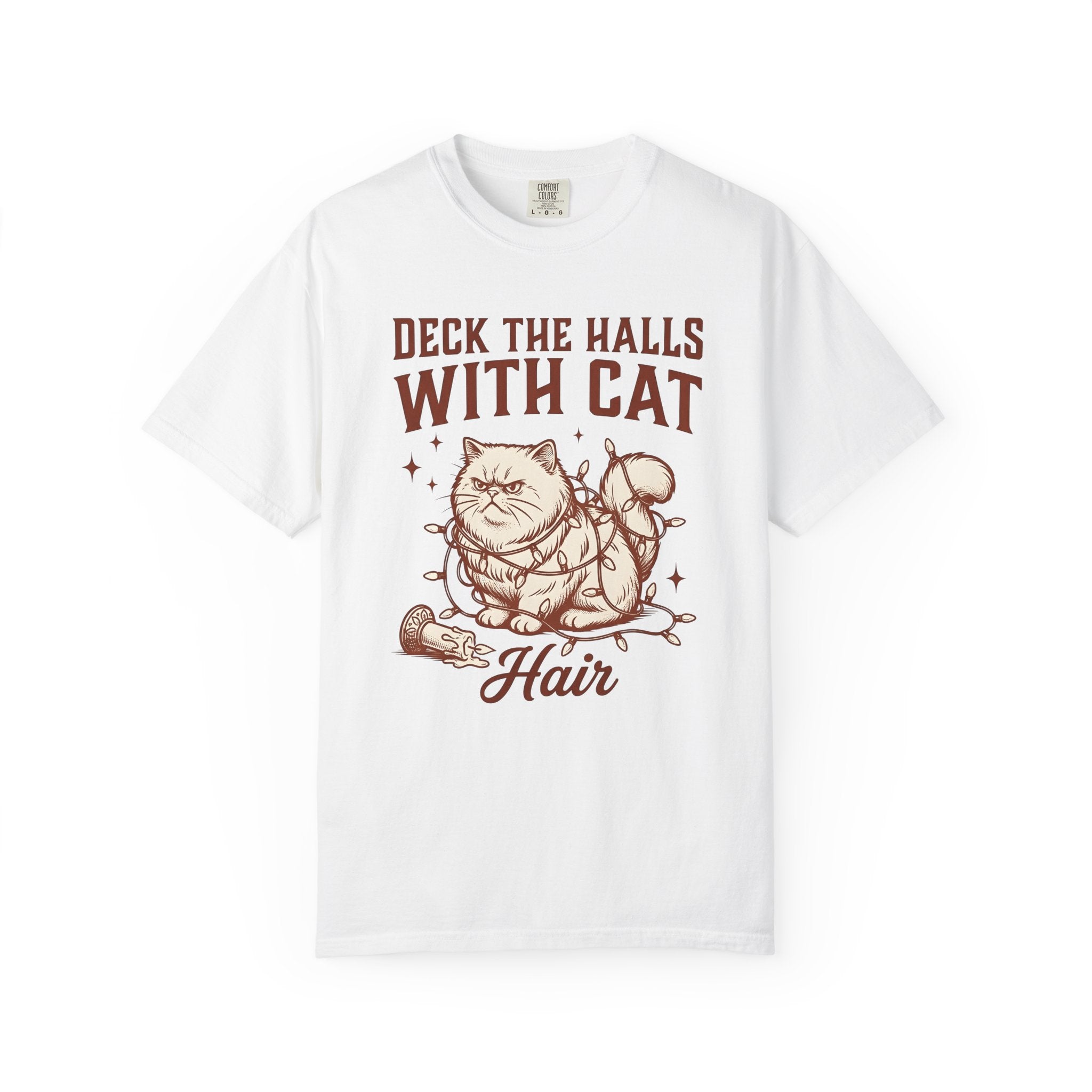 Grumpy Feline Shirt Cat Winter Gift Women Distressed Tee Cat T-Shirt Cat Fan Vintage Tshirt Christmas Graphic Doodle Festive Lights Tshirt
