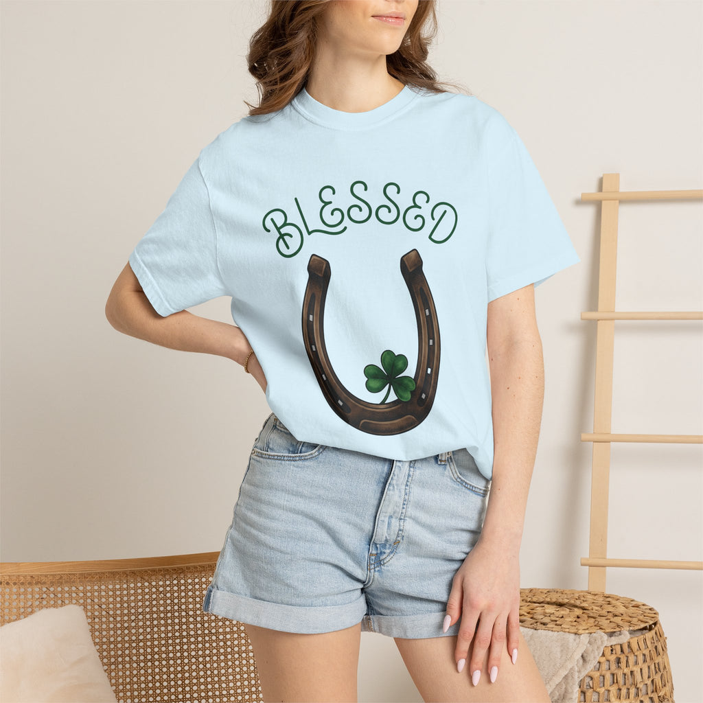 Shamrock Horseshoe Shirt St Patrick's Day Amulet Gift Women Line Art Tee Lucky Charm T-Shirt St Patricks Fan Claddagh Tshirt Charm Graphic