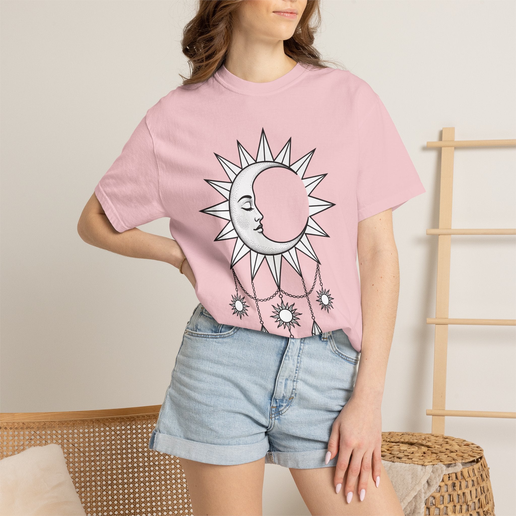 Sun Moon Shirt Boho Chic Celestial Gift Women Line Art Tee Solar T-Shirt Bohemian Fan Simple Tshirt Galaxy Graphic Minimalist Crystals