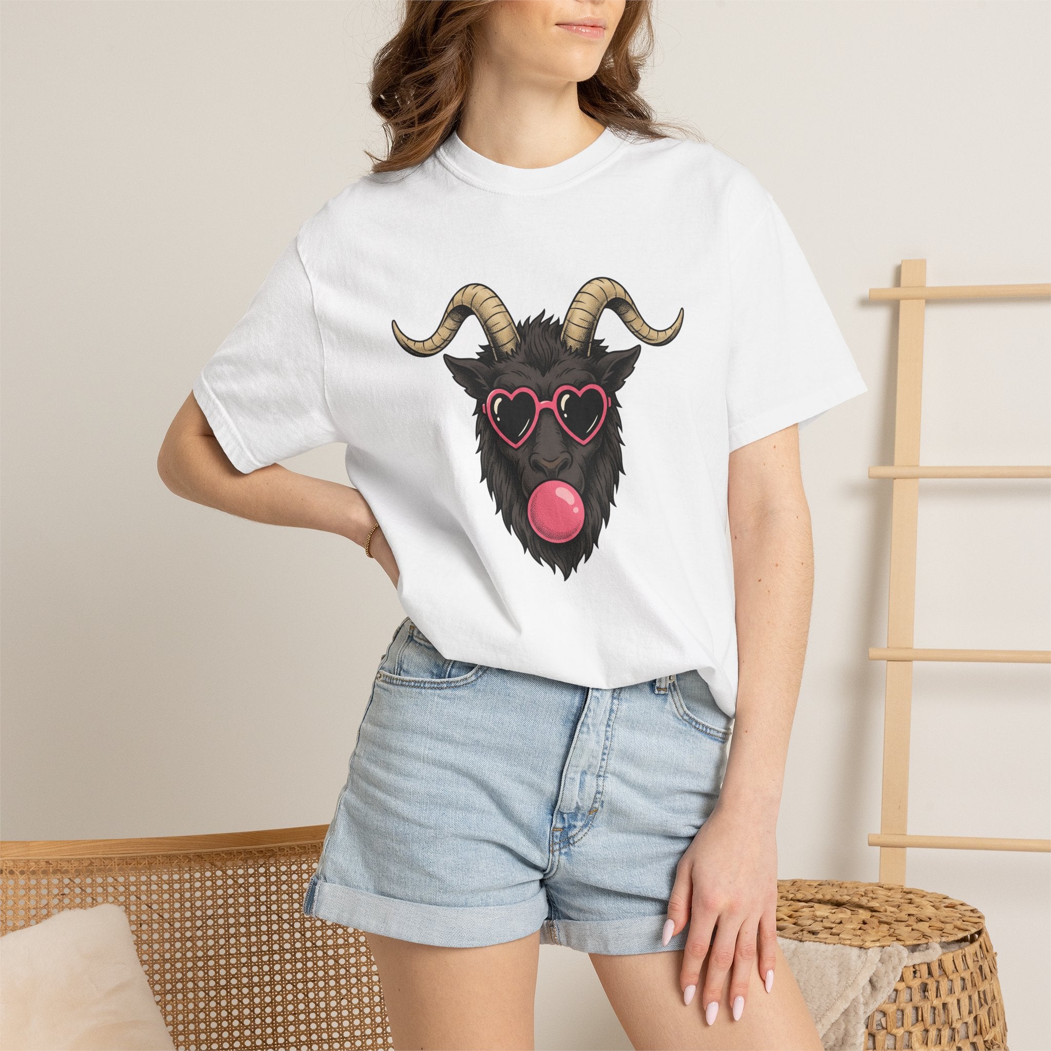 Goat Head Shirt Christmas Wildlife Gift Women Digital Tee Billy Goat T-Shirt Christmas Fan Pixel Art Tshirt Wildlife Graphic Retro Heart