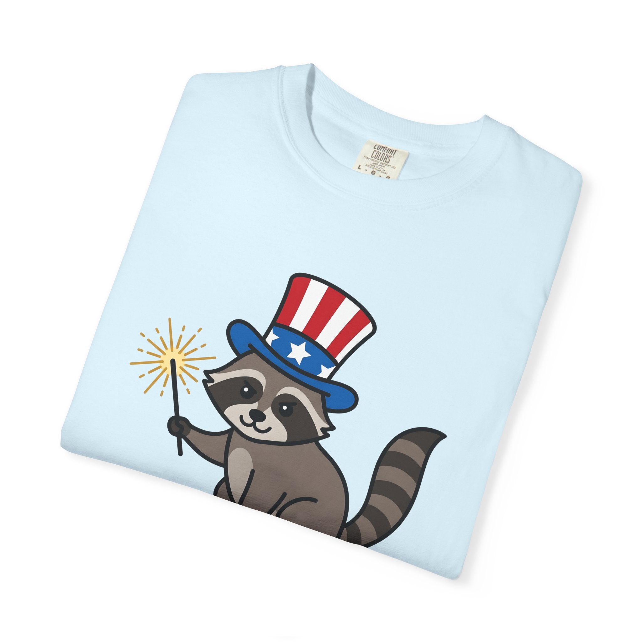 Raccoon Shirt 4th Of July Animal Gift Women Cartoon Tee Trash Panda T-Shirt Patriot Fan Cartoonish Tshirt Wildlife Graphic Retro Sparkler