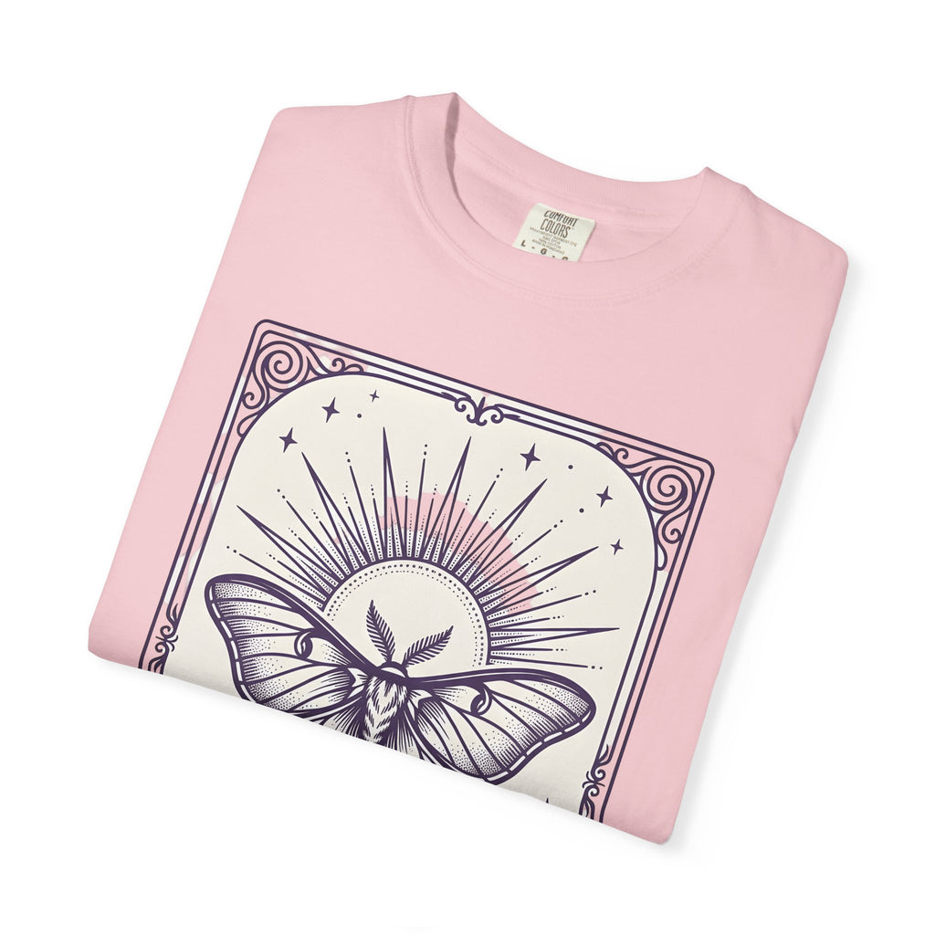 Luna Moth Sun Shirt Boho Chic Magic Gift Women Outline Tee Moon Moth T-Shirt Hippie Fan Minimalist Tshirt Mystical Graphic Retro Star Tshirt