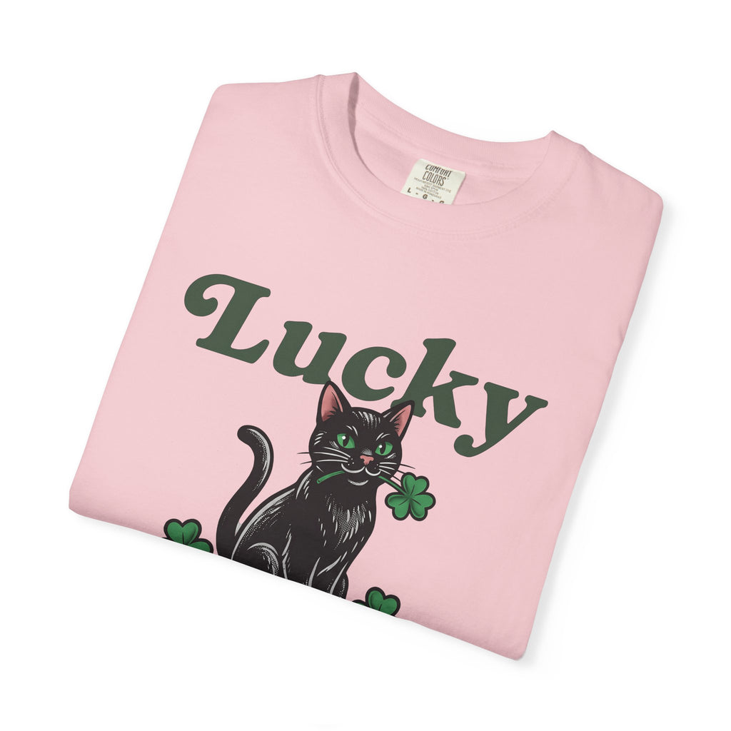 Black Cat Shirt St Patricks Day Kitty Gift Women Hand Drawn Tee Cat T-Shirt Shamrock Fan Cat Graphic Kitten Illustration Sketch Green Clover
