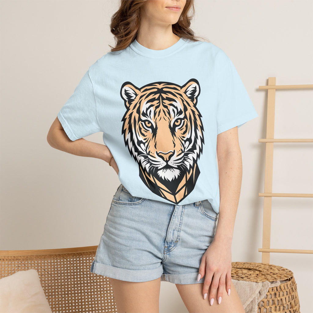 Tiger Face Shirt Animals Wildlife Gift Women Bold Graphic Tee Tiger T-Shirt Animal Fan Cat Graphic Wildlife Illustration Modern Animal