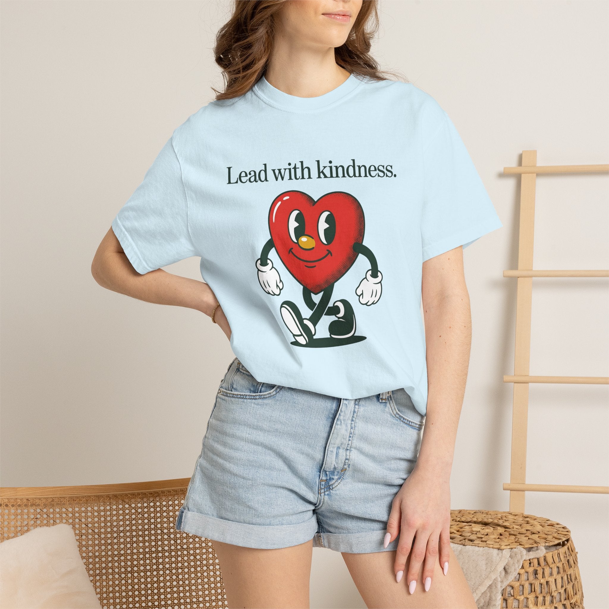 Comic Heart Shirt Cute Encouragement Gift Women Classic Tee Heart T-Shirt Adorable Fan Retro Tshirt Inspirational Graphic Hand Drawn Mittens