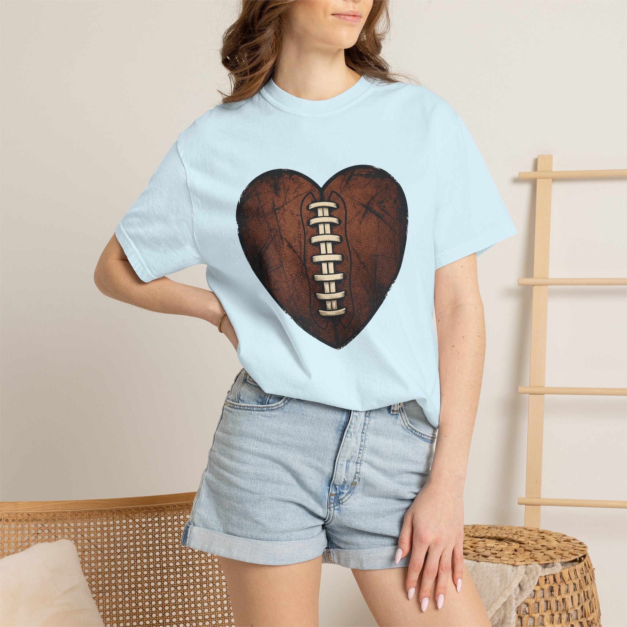 Football Love Shirt Moms Games Gift Women Retro Tee Soccer T-Shirt Mom Fan Vintage Tshirt Gaming Graphic Antique Thread Tshirt
