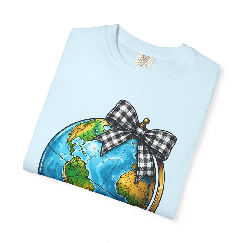 Map Bow Shirt Teachers Expedition Gift Women Bold Tee Bow T-Shirt Educator Enthusiast Typography Tshirt Adventure Graphic Old School Checked