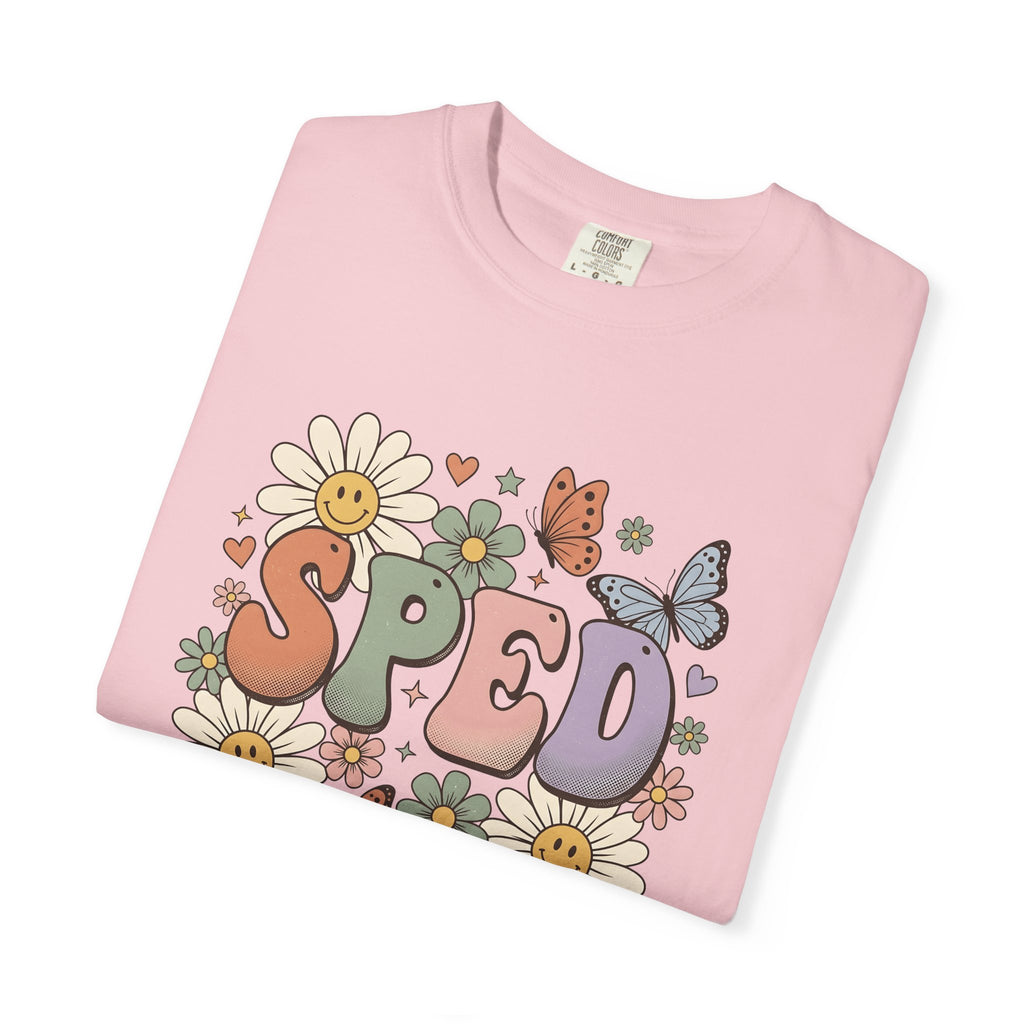 Happy Flowers Shirt Teachers School Gift Women Vintage Tee Florals T-Shirt Educator Enthusiast Retro Tshirt Classroom Graphic Sketch Bugs