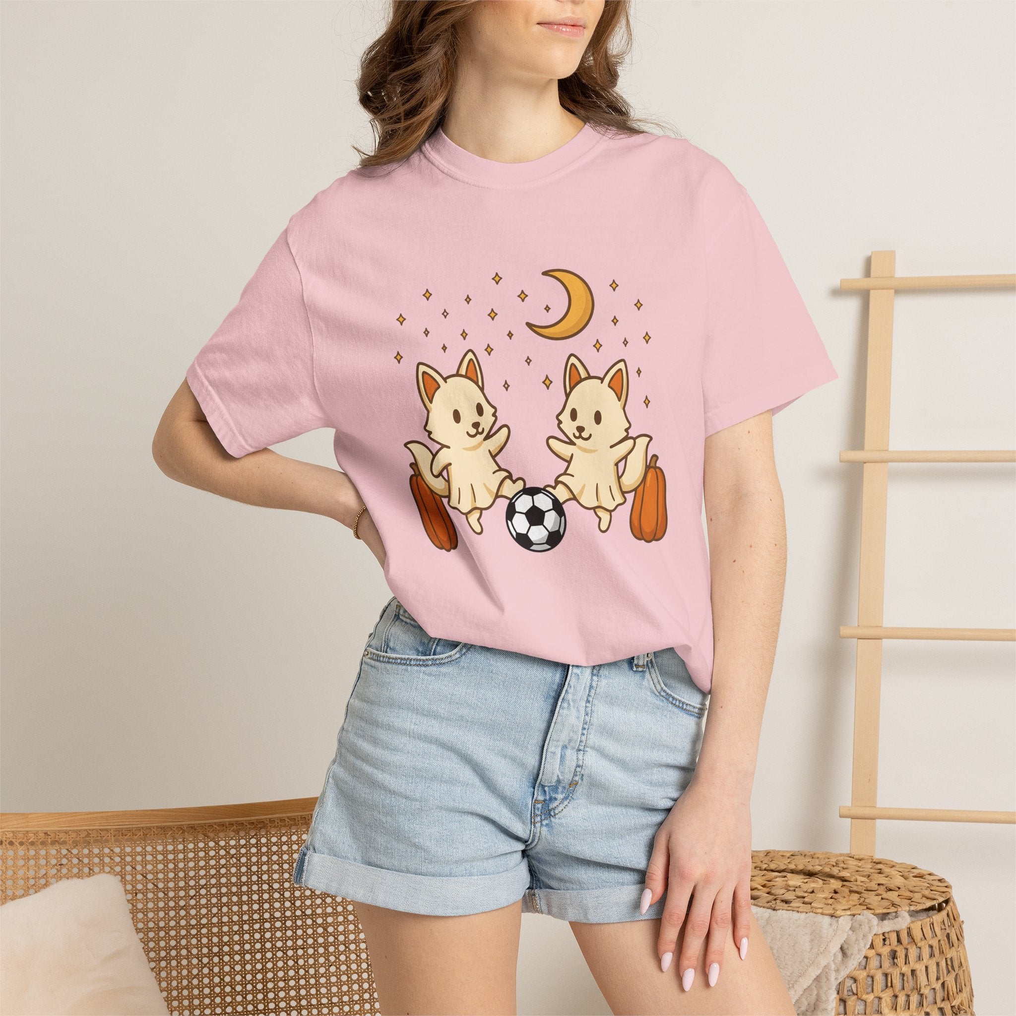 Fox Football Shirt Sports Holiday Gift Women Cute Tee Foxball T-Shirt Athlete Fan Footballer Tshirt Celebration Graphic Comic Gourd Tshirt