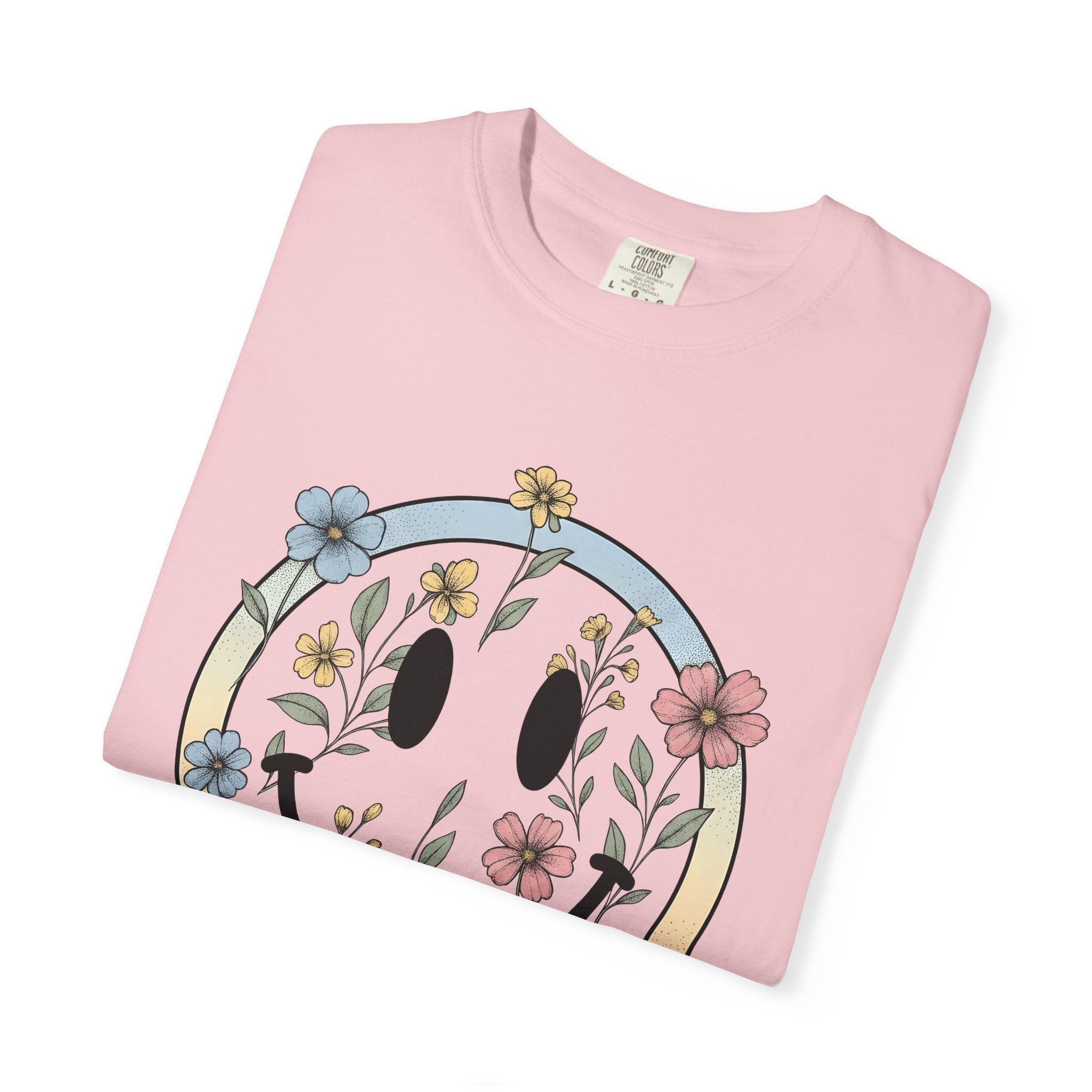 Smile Face Blossoms Shirt Boho Chic Flower Gift Women Hand Drawn Tee Smiley Face T-Shirt Bohemian Fan Illustrated Graphic Floral Design