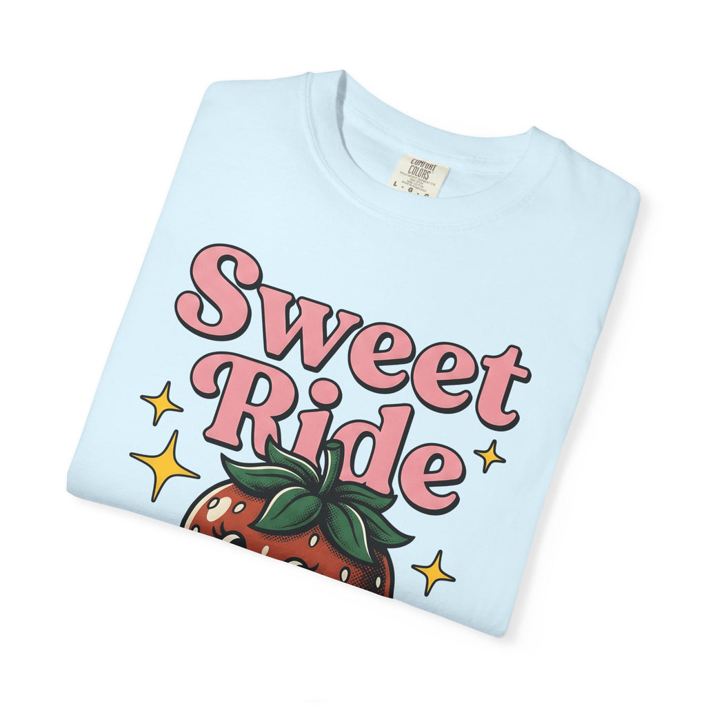 Strawberry Character Shirt Cute Fruit Gift Women Cartoon Tee Berry T-Shirt Adorable Fan Kawaii Tshirt Fruit Graphic Retro Stars Tshirt