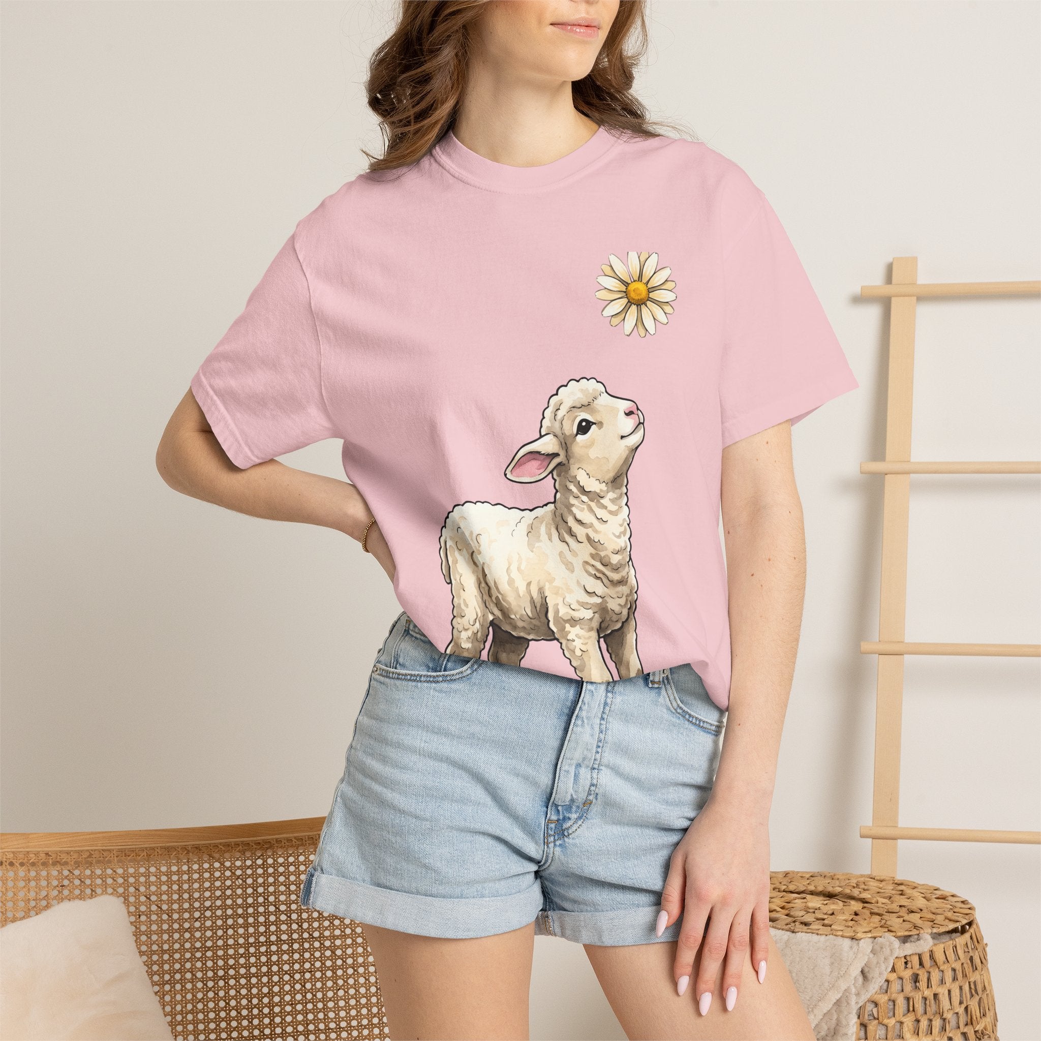 Lamb Shirt Easter Flora Gift Women Pastel Tee Sheep T-Shirt Easter Fan Botanical Graphic Tshirt Line Art Wildflower Tshirt