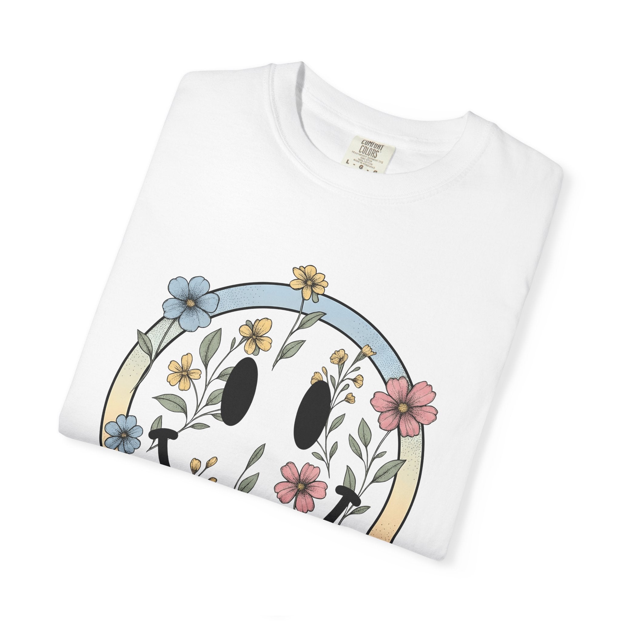 Smile Face Blossoms Shirt Boho Chic Flower Gift Women Hand Drawn Tee Smiley Face T-Shirt Bohemian Fan Illustrated Graphic Floral Design