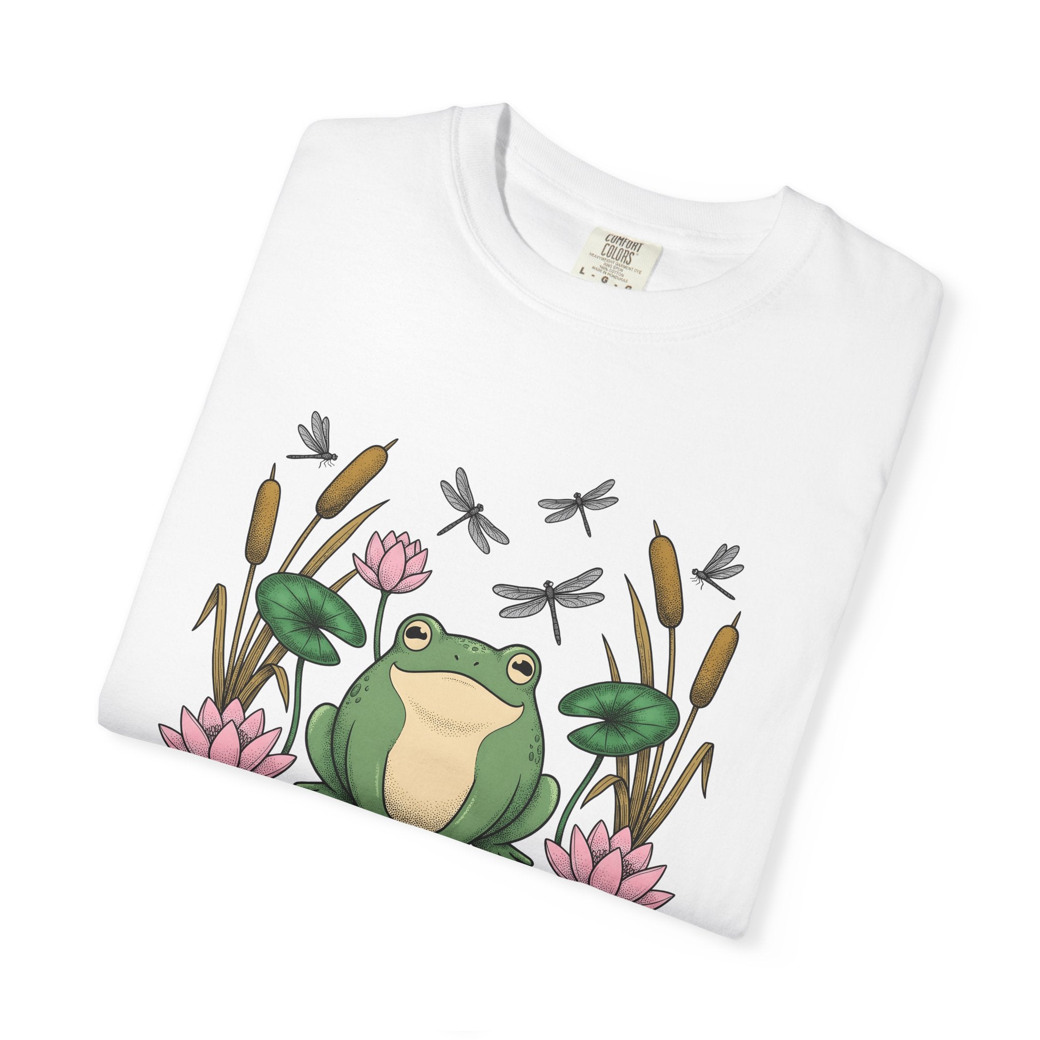 Frog Water Lily Shirt Animals & Flowers Wildlife Gift Women Floral Tee Toad T-Shirt Animal Fan Botanical Tshirt Wildlife Graphic Retro